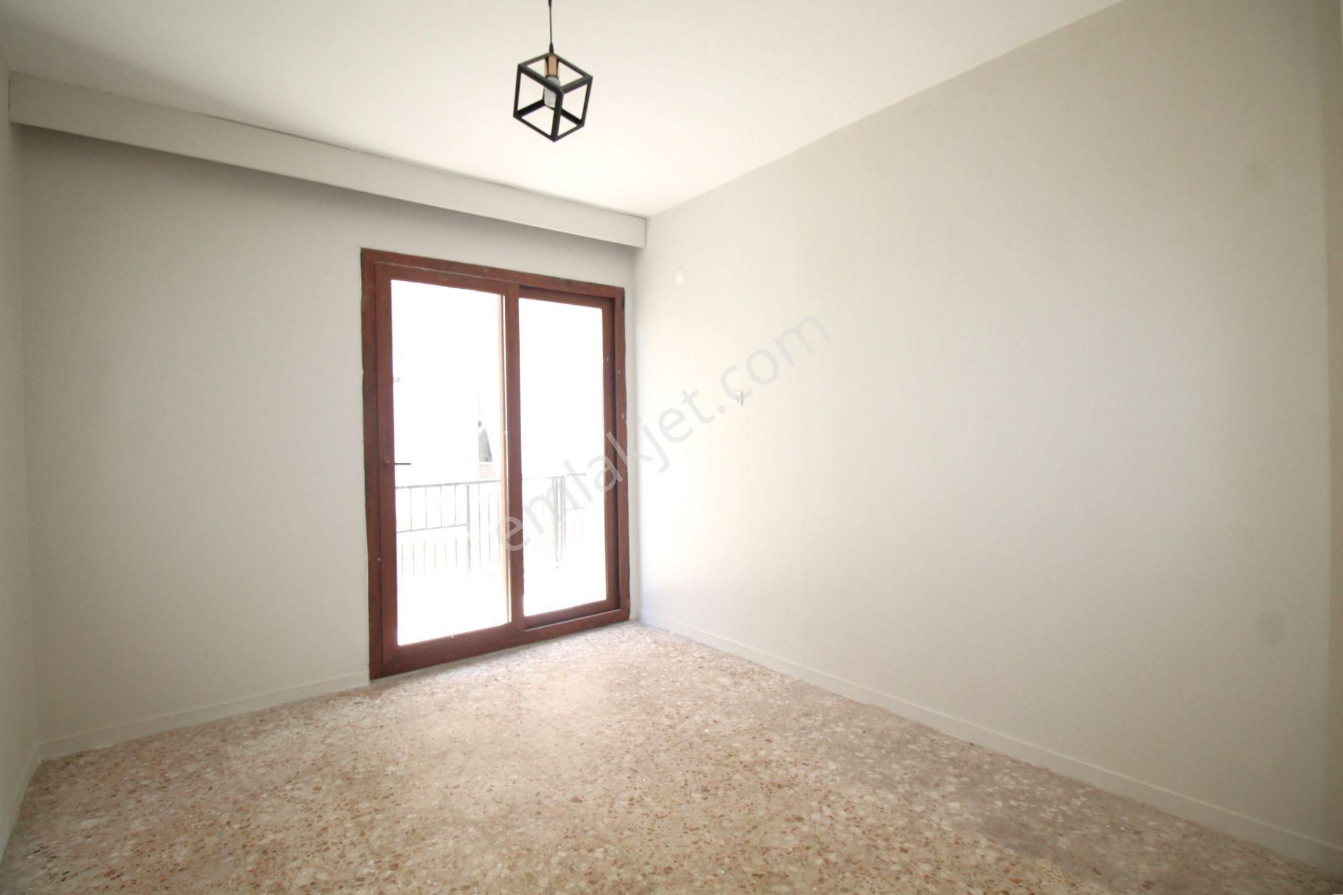 Retro’dan Gazi Mah'de Sahile Yürüme Mesafesinde Olacağınız Geniş Kiralık 4+1 - Görsel 11