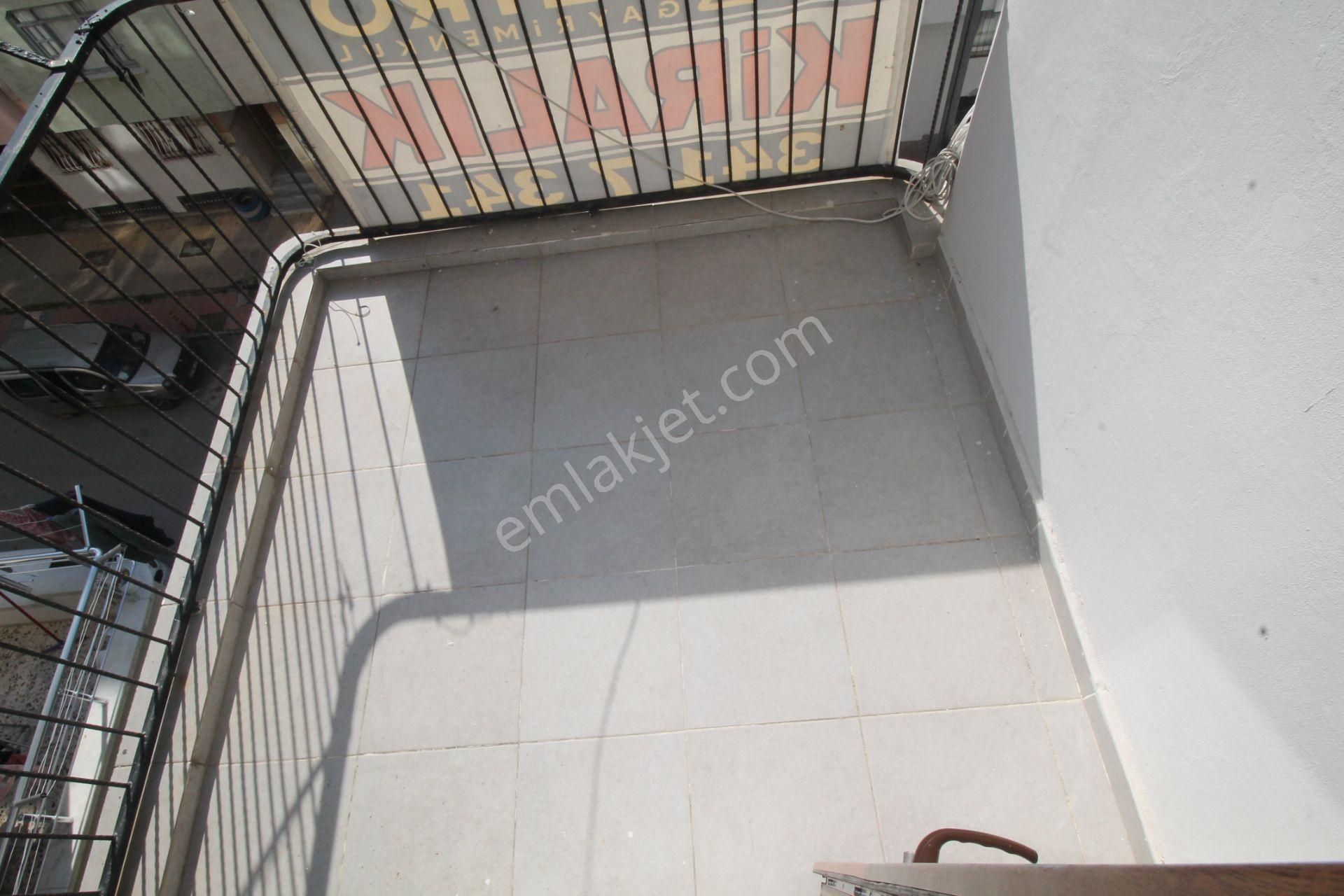 Retro’dan Gazi Mah'de Sahile Yürüme Mesafesinde Olacağınız Geniş Kiralık 4+1 - Görsel 19