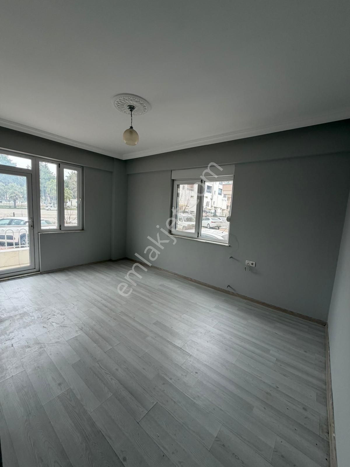 Das Gayrimenkulden Kiralık 3+1 Daire Akçaalan Mahallesin'de - Görsel 13