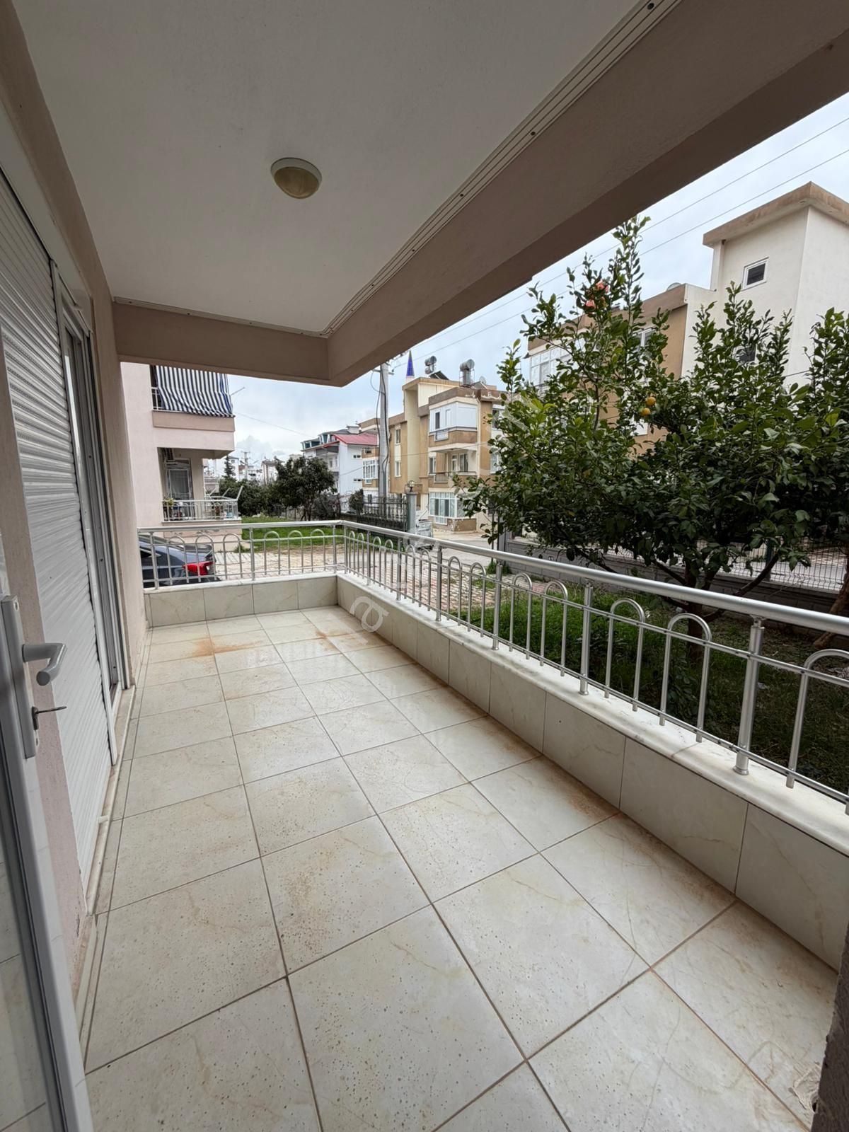 Das Gayrimenkulden Kiralık 3+1 Daire Akçaalan Mahallesin'de - Görsel 4