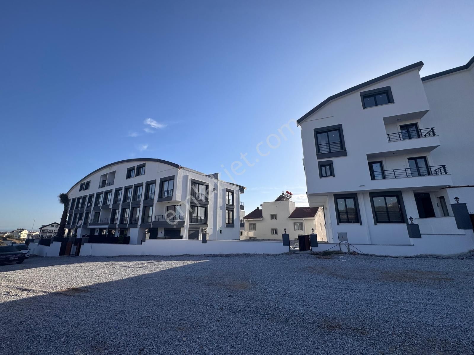 Didim Efeler Mah.havuzlu Site De Satılık 2+1 Ayrı Mutfak Sıfır Daire - Görsel 4