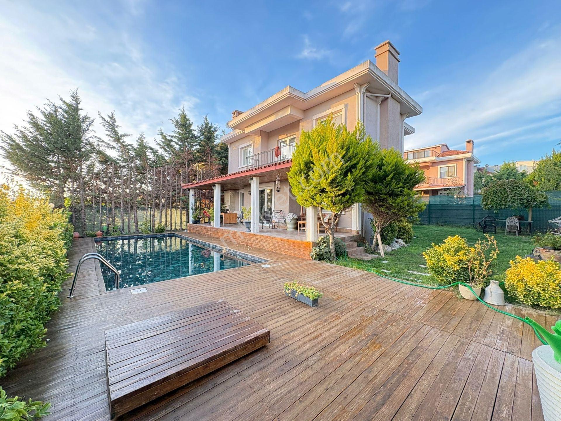 Silivri Ortaköy De 5+1 Satılık Lüks Havuzlu Villa - Görsel 9