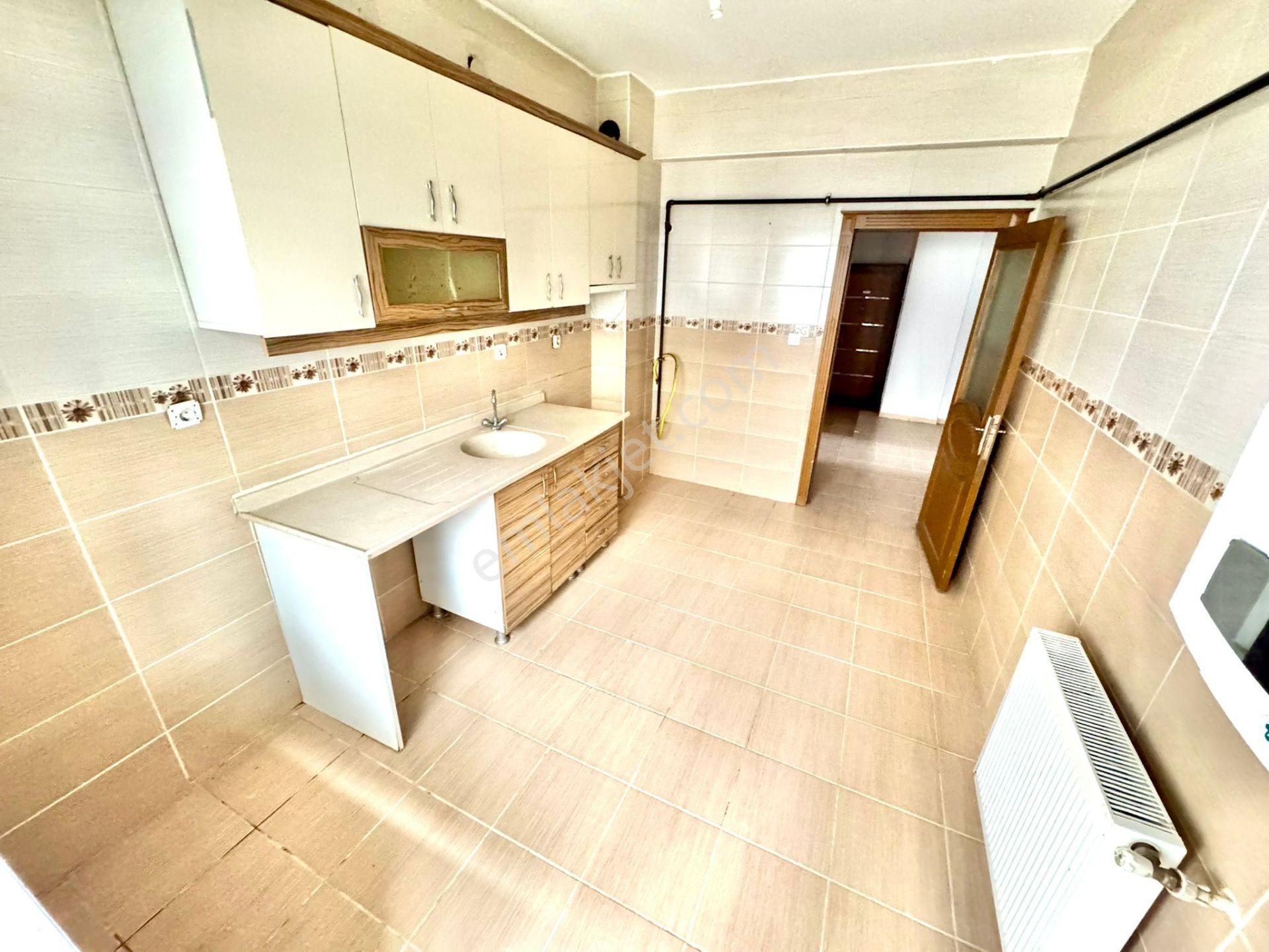 Karapürçek'te Ön Cephede Masrafsız Satılık Yüksek Giriş !! - Görsel 6