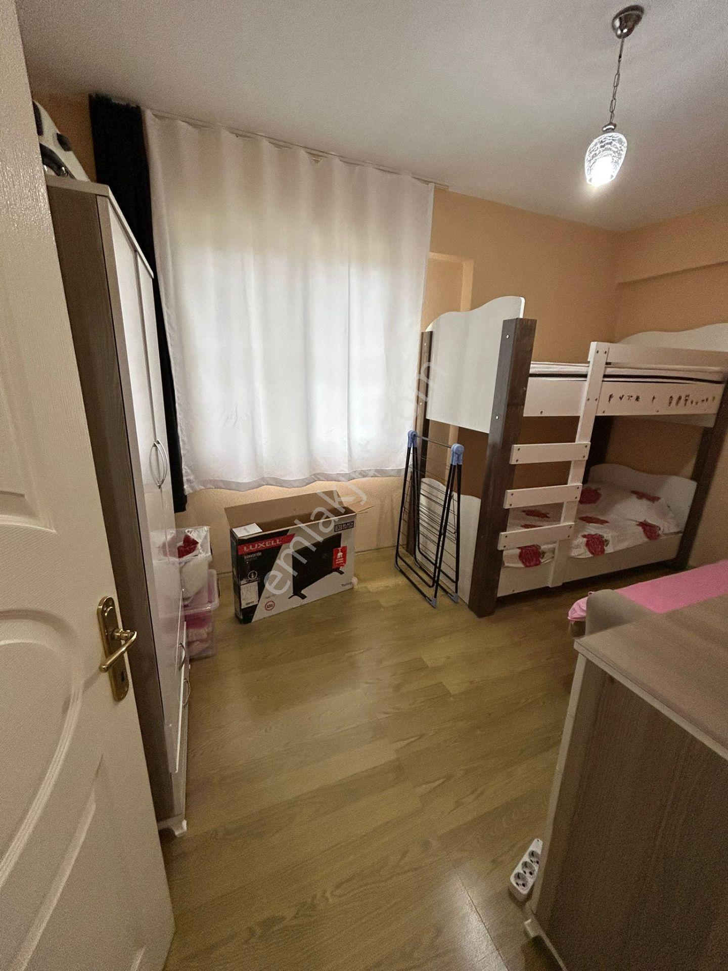 Yasemın Emlaktan Çınarcık Hasanbaba'da Deniz Manzaralı Satılık Müstakil Villa - Görsel 5