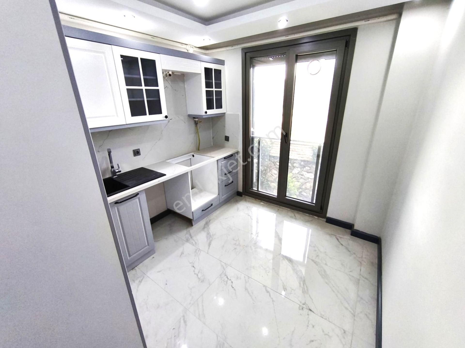 Burhaniye İskele'de Aygül'den Sıfır Denize 200 Mt Mustakil Tadında Bahçeli 3+1 Satılık Ters Dubleks - Görsel 5