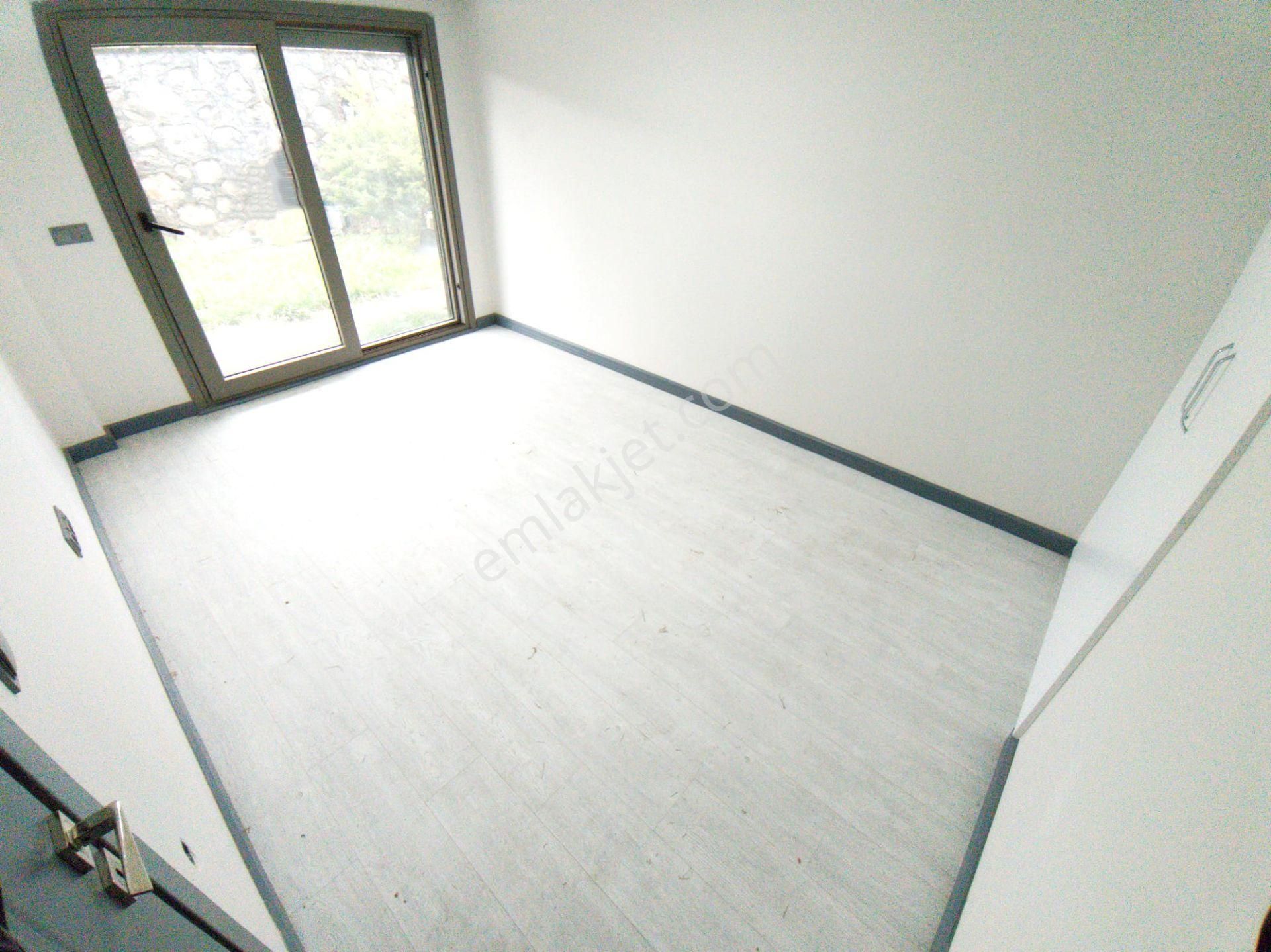 Burhaniye İskele'de Aygül'den Sıfır Denize 200 Mt Mustakil Tadında Bahçeli 3+1 Satılık Ters Dubleks - Görsel 24