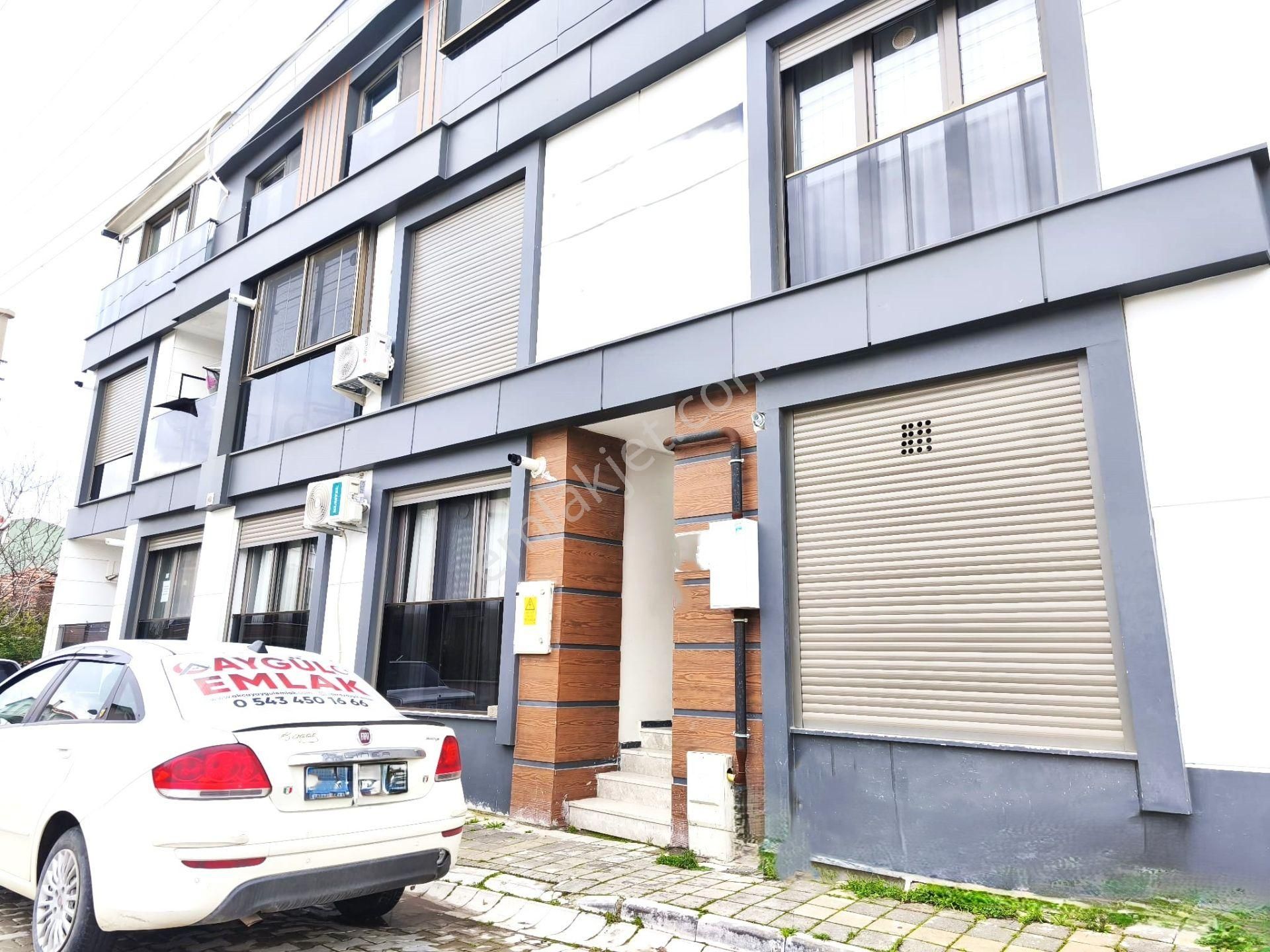 Burhaniye İskele'de Aygül'den Sıfır Denize 200 Mt Mustakil Tadında Bahçeli 3+1 Satılık Ters Dubleks