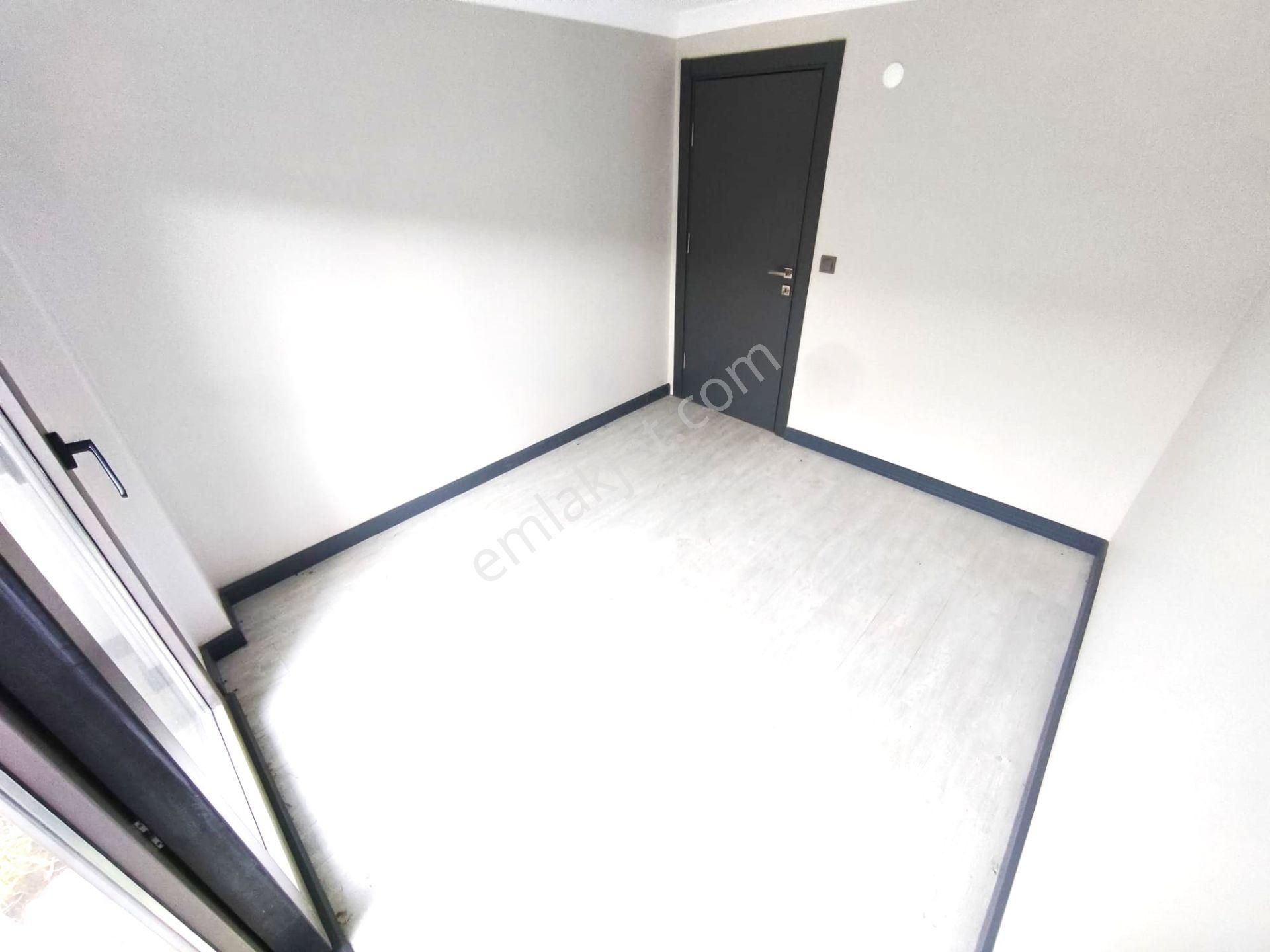 Burhaniye İskele'de Aygül'den Sıfır Denize 200 Mt Mustakil Tadında Bahçeli 3+1 Satılık Ters Dubleks - Görsel 17