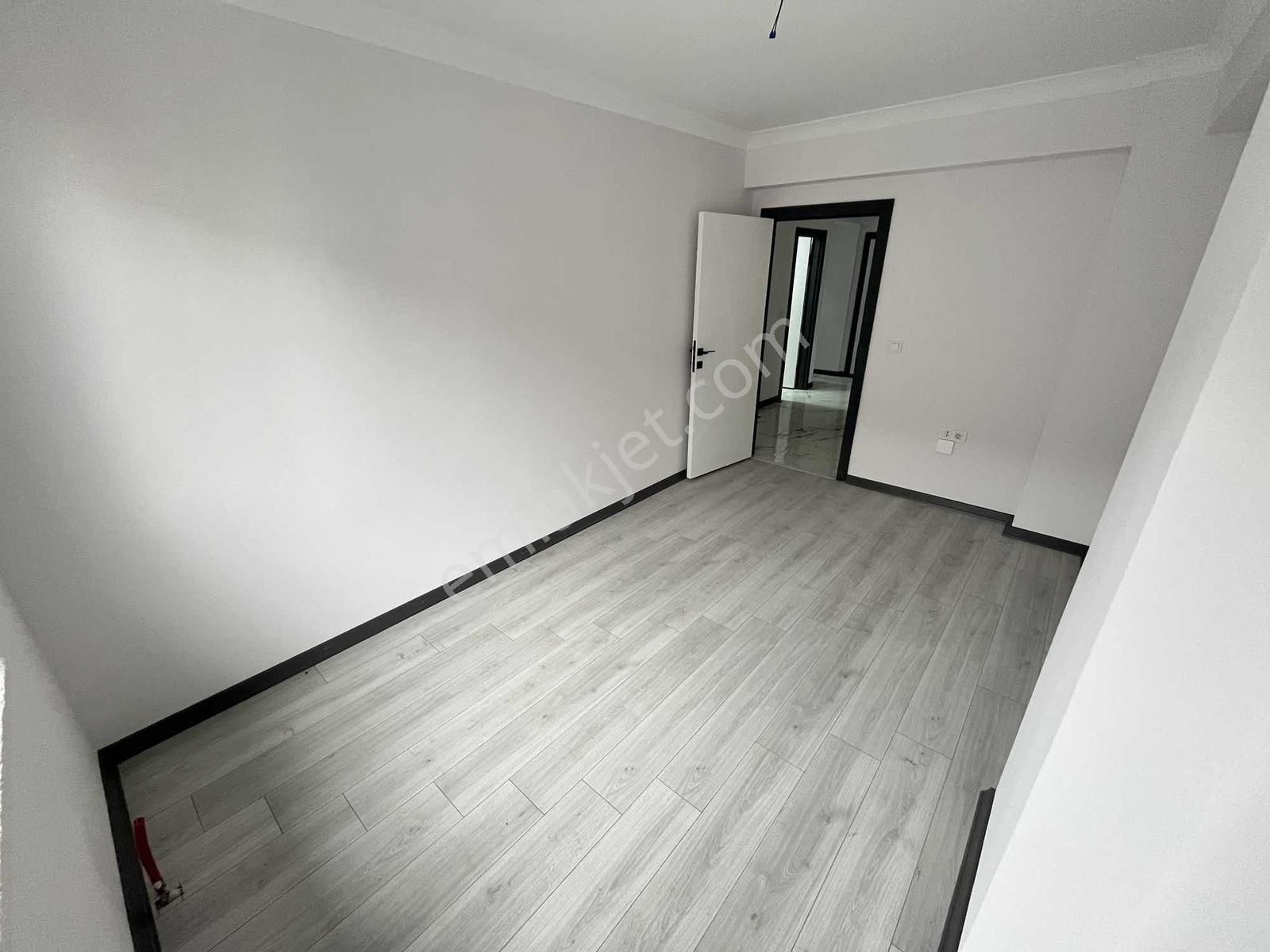 3+1 120 M2 3.katta Full Manzaralı Teras Balkonlu Fırsat Daire !! - Görsel 7
