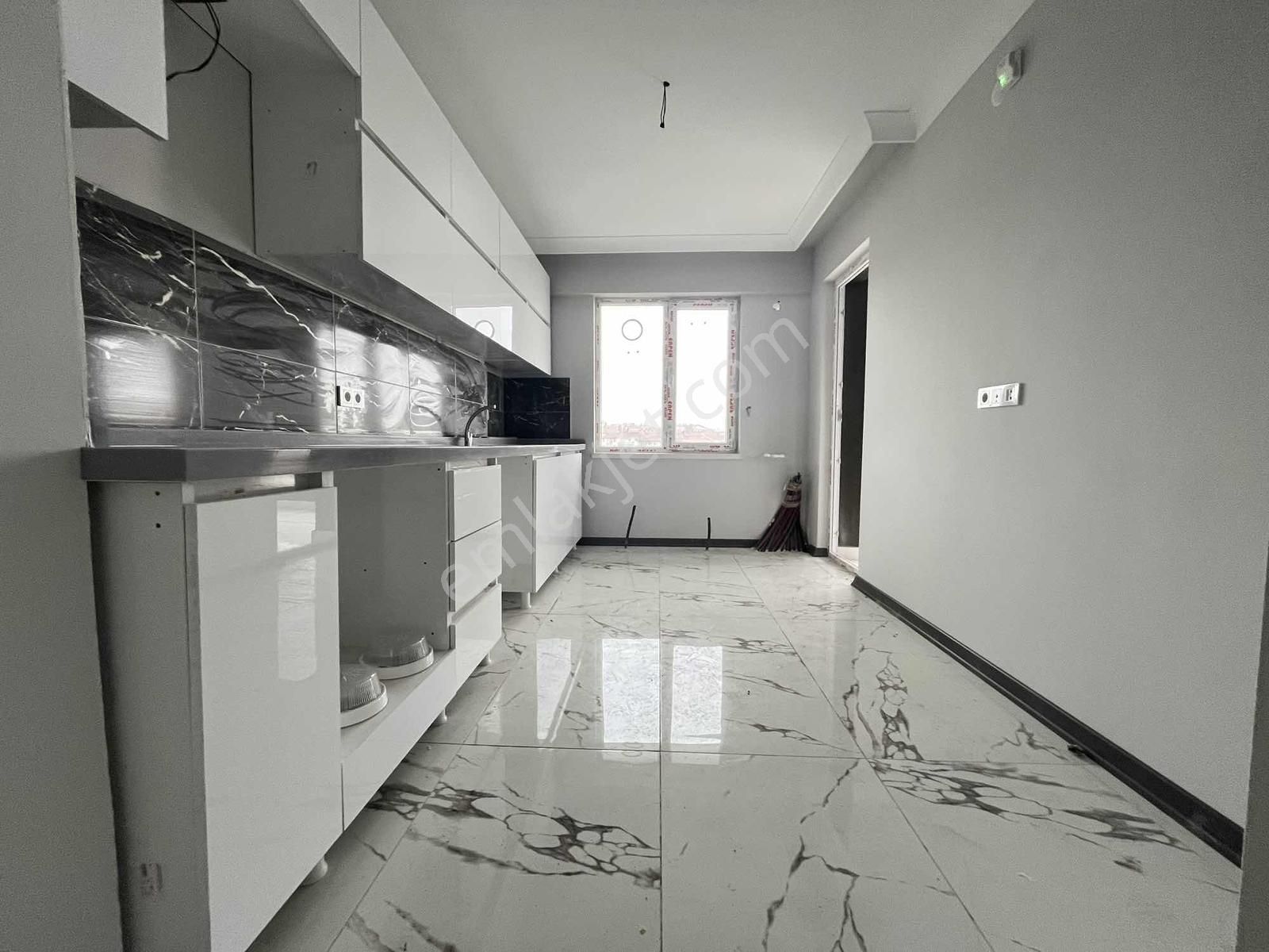 3+1 120 M2 3.katta Full Manzaralı Teras Balkonlu Fırsat Daire !! - Görsel 35