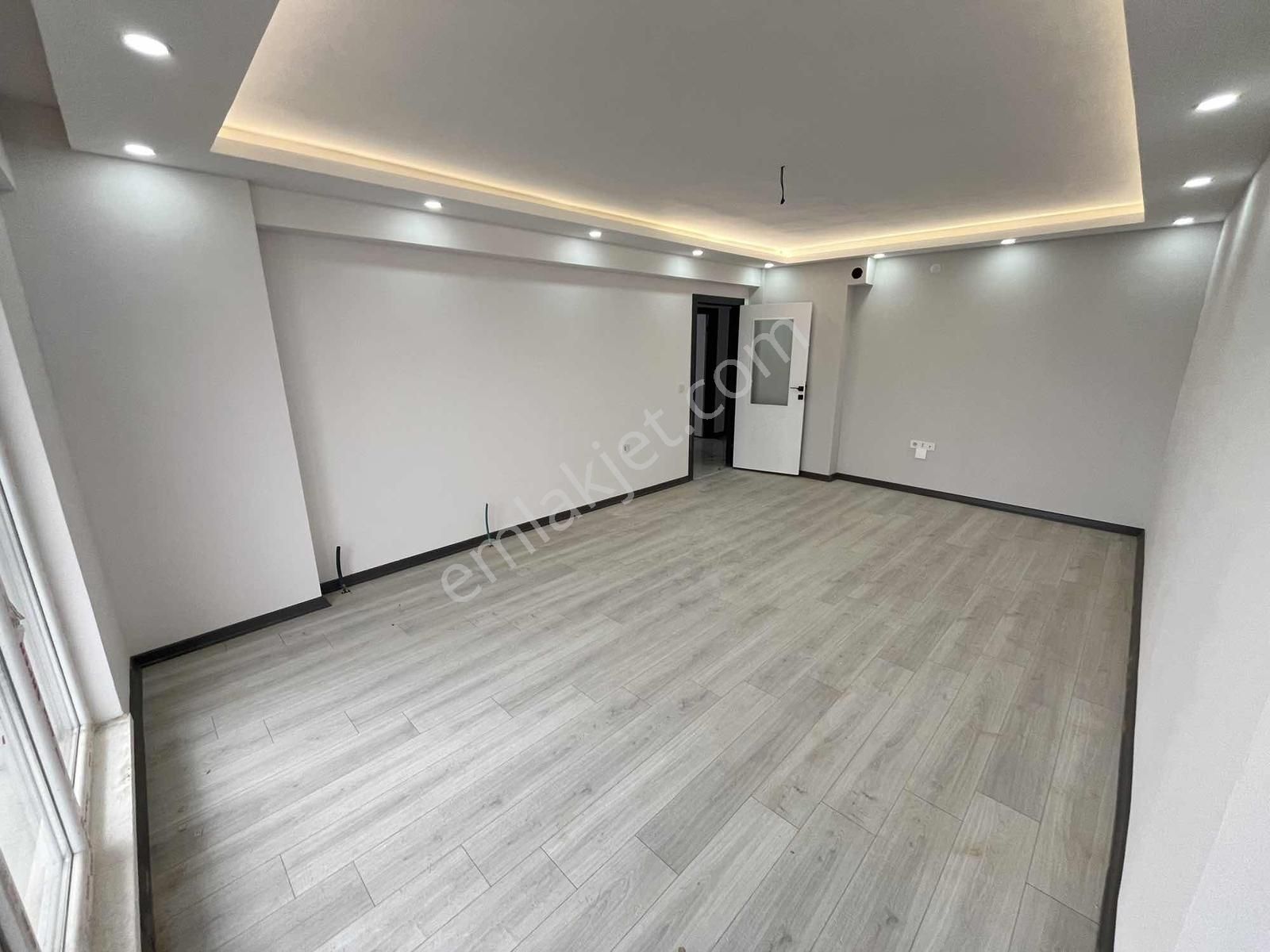 3+1 120 M2 3.katta Full Manzaralı Teras Balkonlu Fırsat Daire !!
