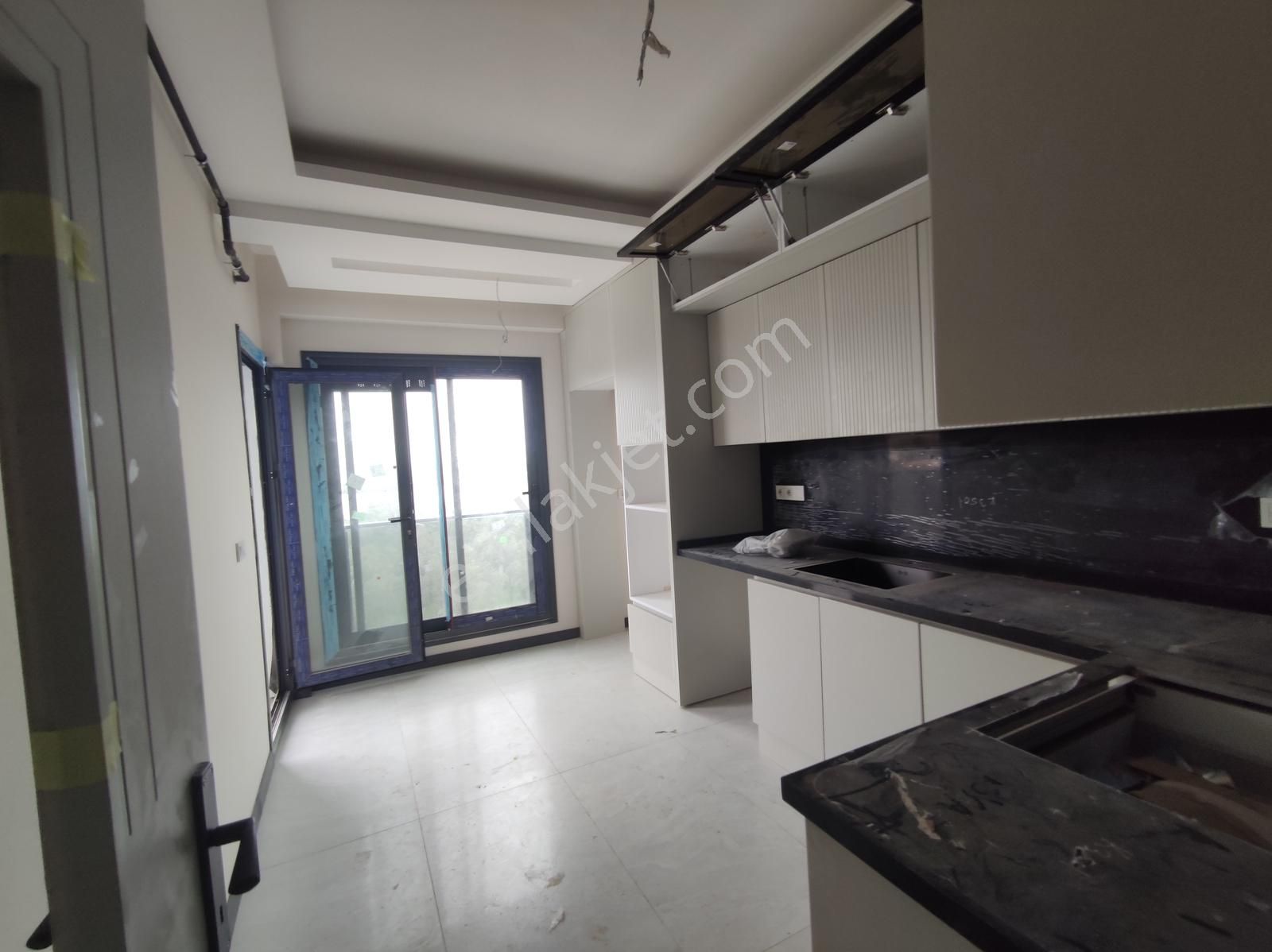 Q'zen Den Havuzlu Site İçinde Ebeveyn Banyolu Arakat 2+1 Daire - Görsel 3