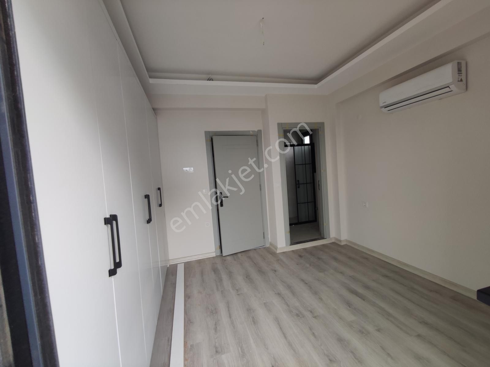 Q'zen Den Havuzlu Site İçinde Ebeveyn Banyolu Arakat 2+1 Daire - Görsel 7