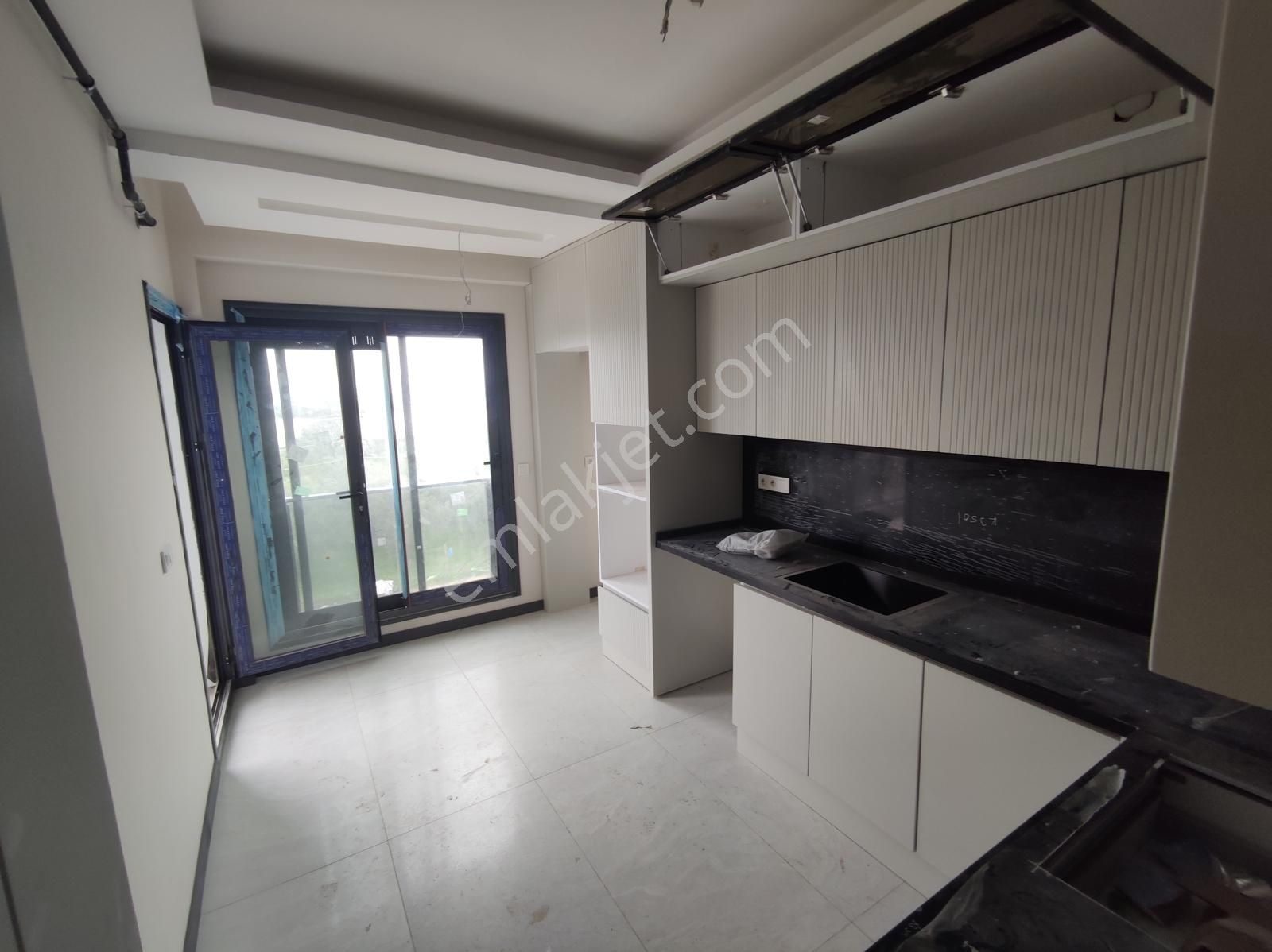 Q'zen Den Havuzlu Site İçinde Ebeveyn Banyolu Arakat 2+1 Daire - Görsel 2