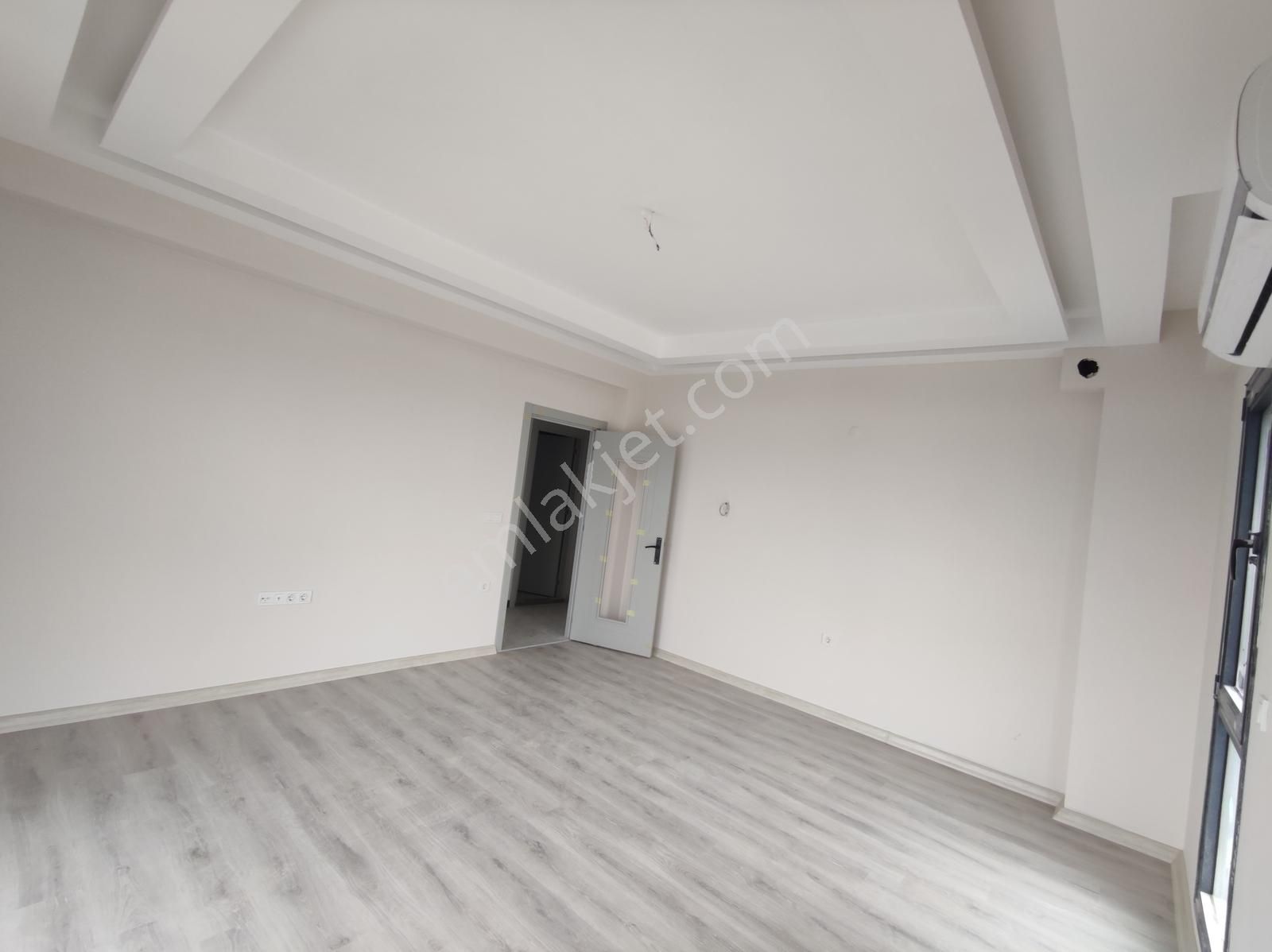 Q'zen Den Havuzlu Site İçinde Ebeveyn Banyolu Arakat 2+1 Daire - Görsel 8