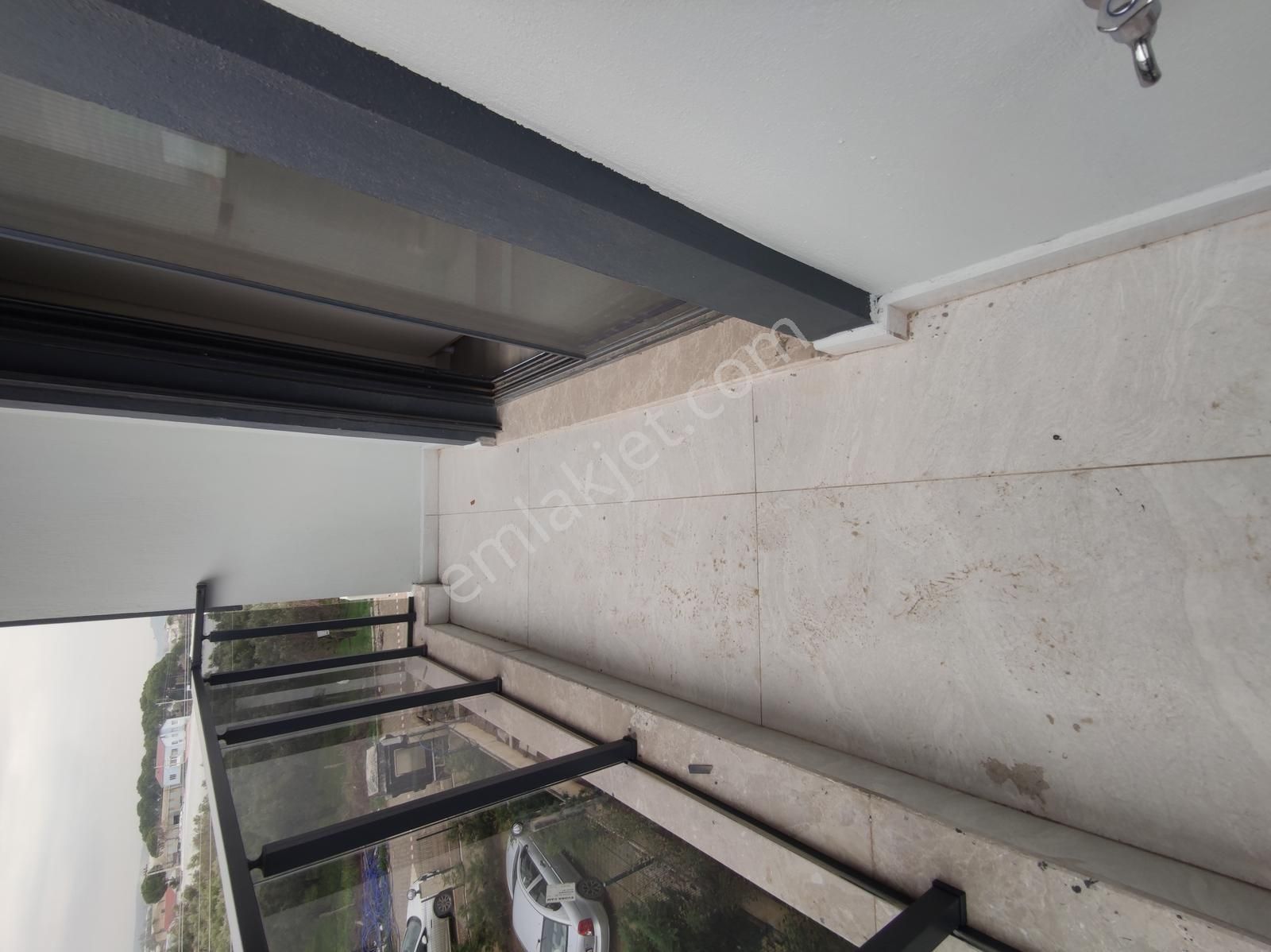 Q'zen Den Havuzlu Site İçinde Ebeveyn Banyolu Arakat 2+1 Daire - Görsel 12