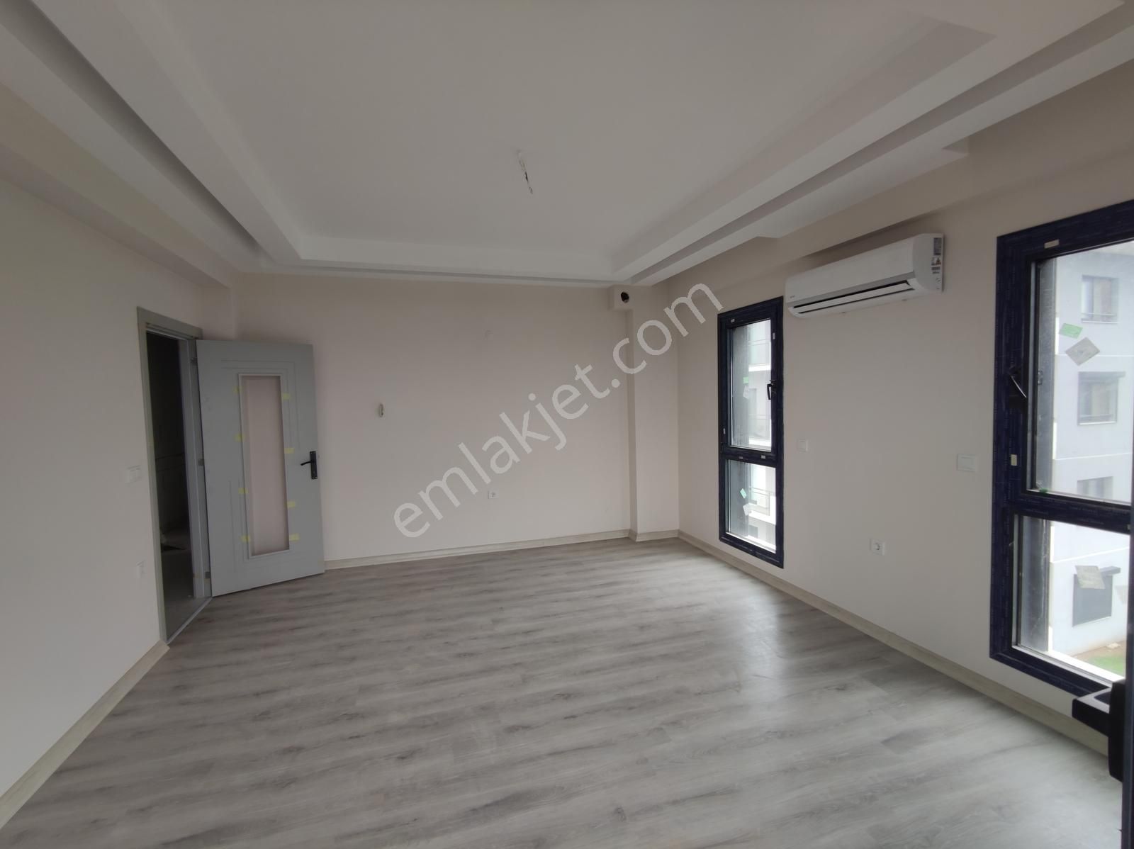 Q'zen Den Havuzlu Site İçinde Ebeveyn Banyolu Arakat 2+1 Daire - Görsel 15