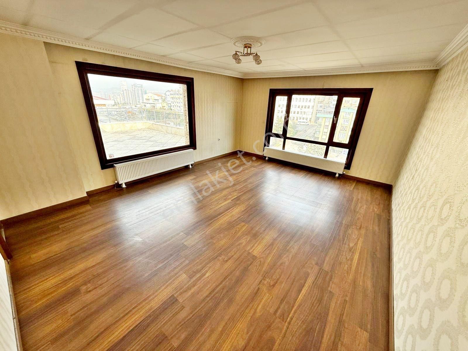 Gold Emlaktan Etlikte Yozgat Bulvarı Üzeri 30m2mutfak Geniş Ferah Yapılı Asansörlü Satılık 4+1dublex - Görsel 9