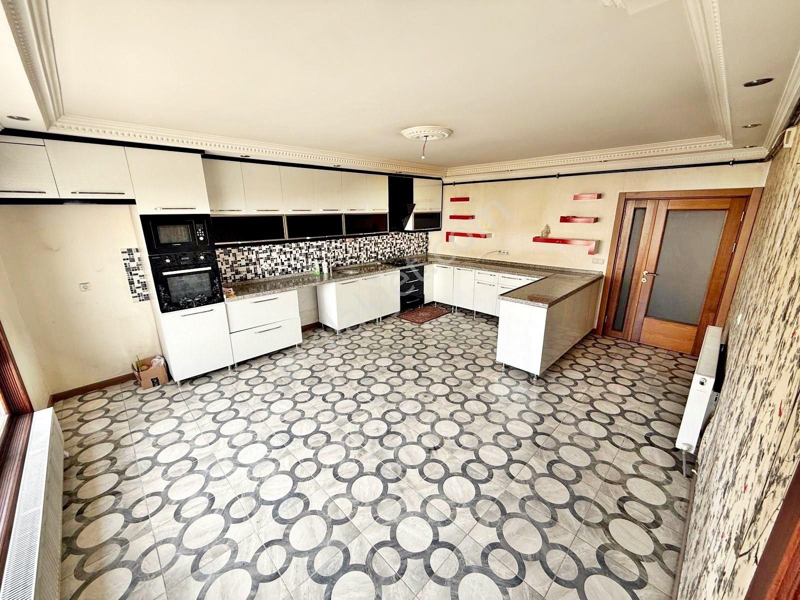 Gold Emlaktan Etlikte Yozgat Bulvarı Üzeri 30m2mutfak Geniş Ferah Yapılı Asansörlü Satılık 4+1dublex - Görsel 22