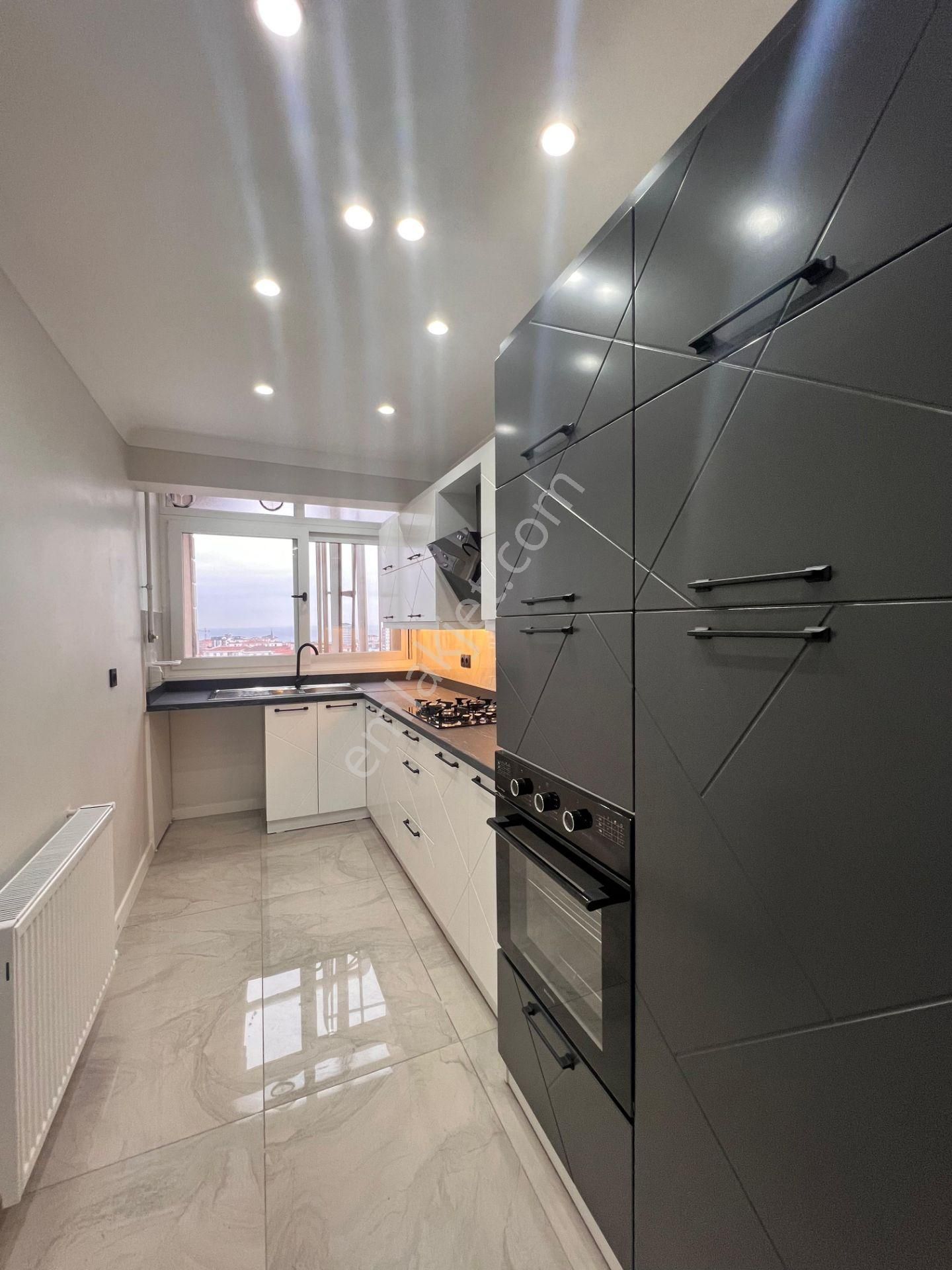 Kaçmaz'dan Sitede. İçi Yenilenmiş. Her Odada Deniz Manzaralı 3+1 - Görsel 2