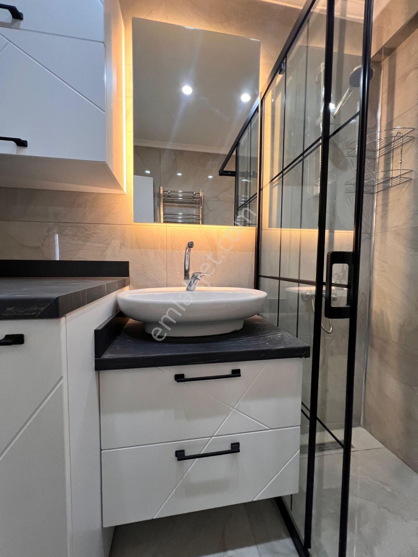 Kaçmaz'dan Sitede. İçi Yenilenmiş. Her Odada Deniz Manzaralı 3+1 - Görsel 32