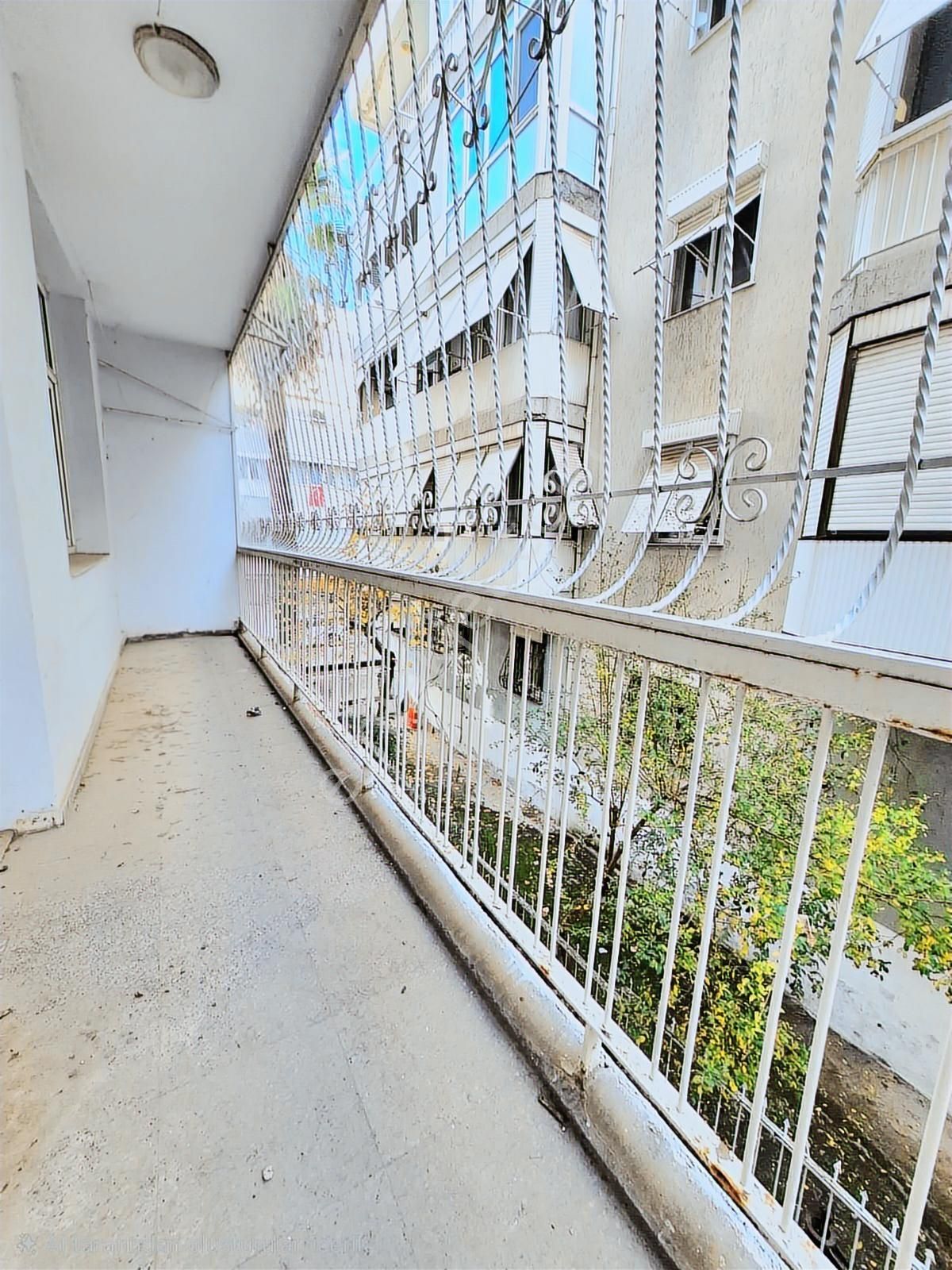 K.yaka Çarşı Ve Yuva Yakını Çift Cephe Balkon Geniş 4+1 150 M2 - Görsel 18