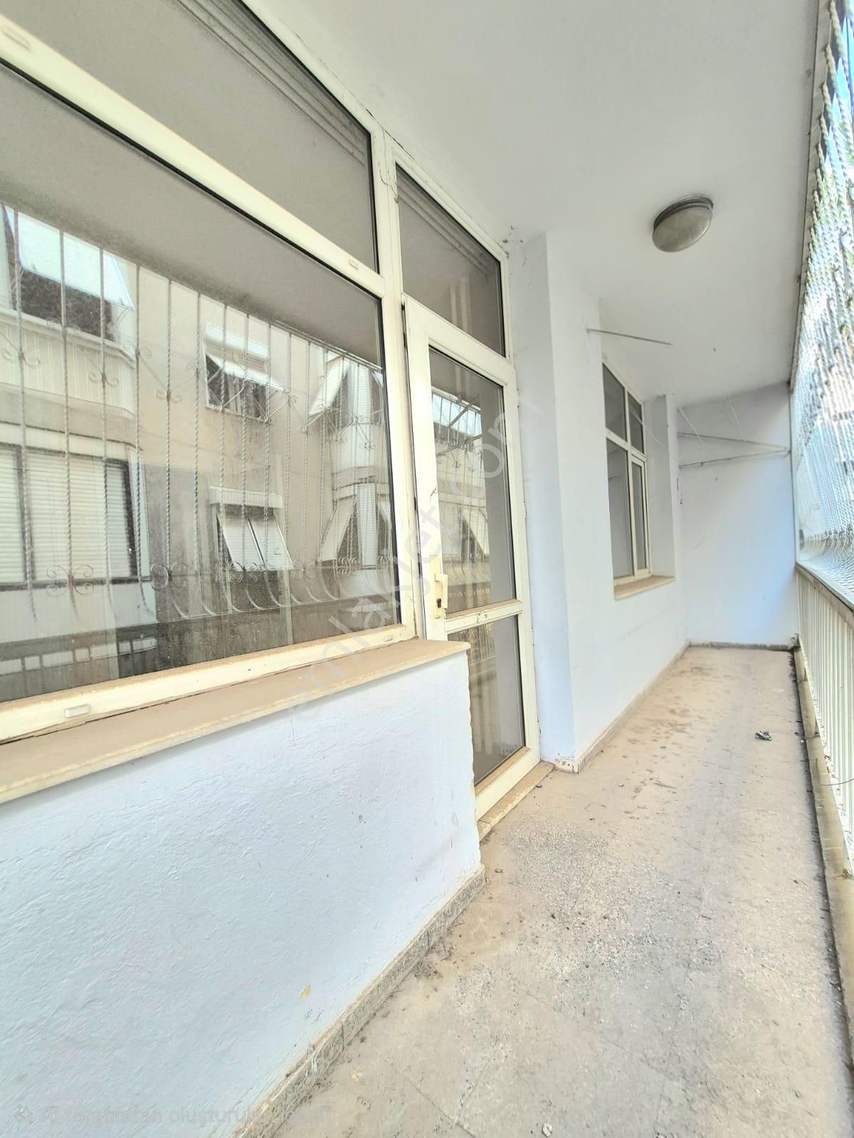 K.yaka Çarşı Ve Yuva Yakını Çift Cephe Balkon Geniş 4+1 150 M2 - Görsel 4