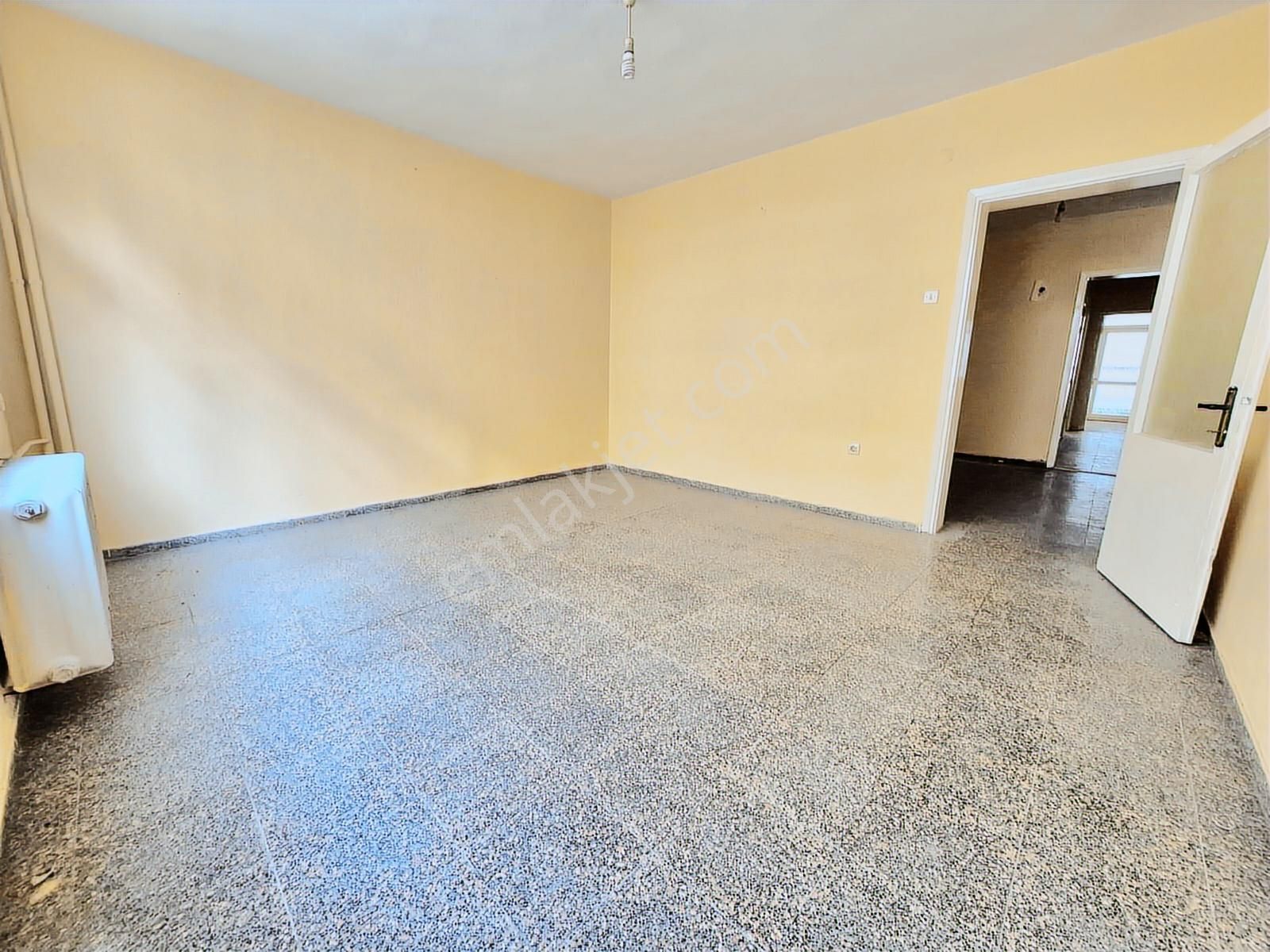 K.yaka Çarşı Ve Yuva Yakını Çift Cephe Balkon Geniş 4+1 150 M2 - Görsel 29