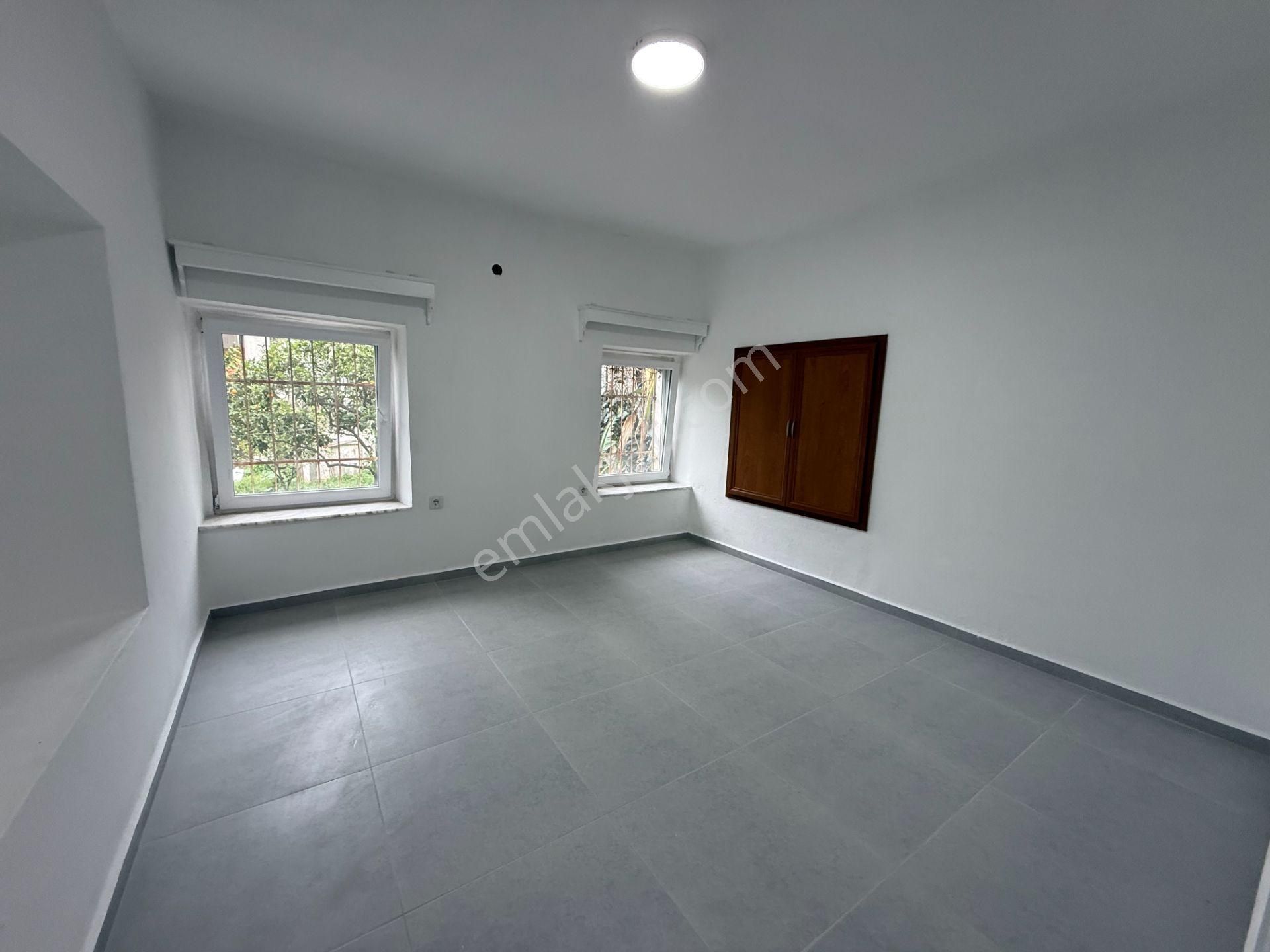 T.reis Akçaalan Mahallesinde Kiralık Yeni Tadilat Görmüş 2+1 Bahçe Katı Daire - Görsel 11