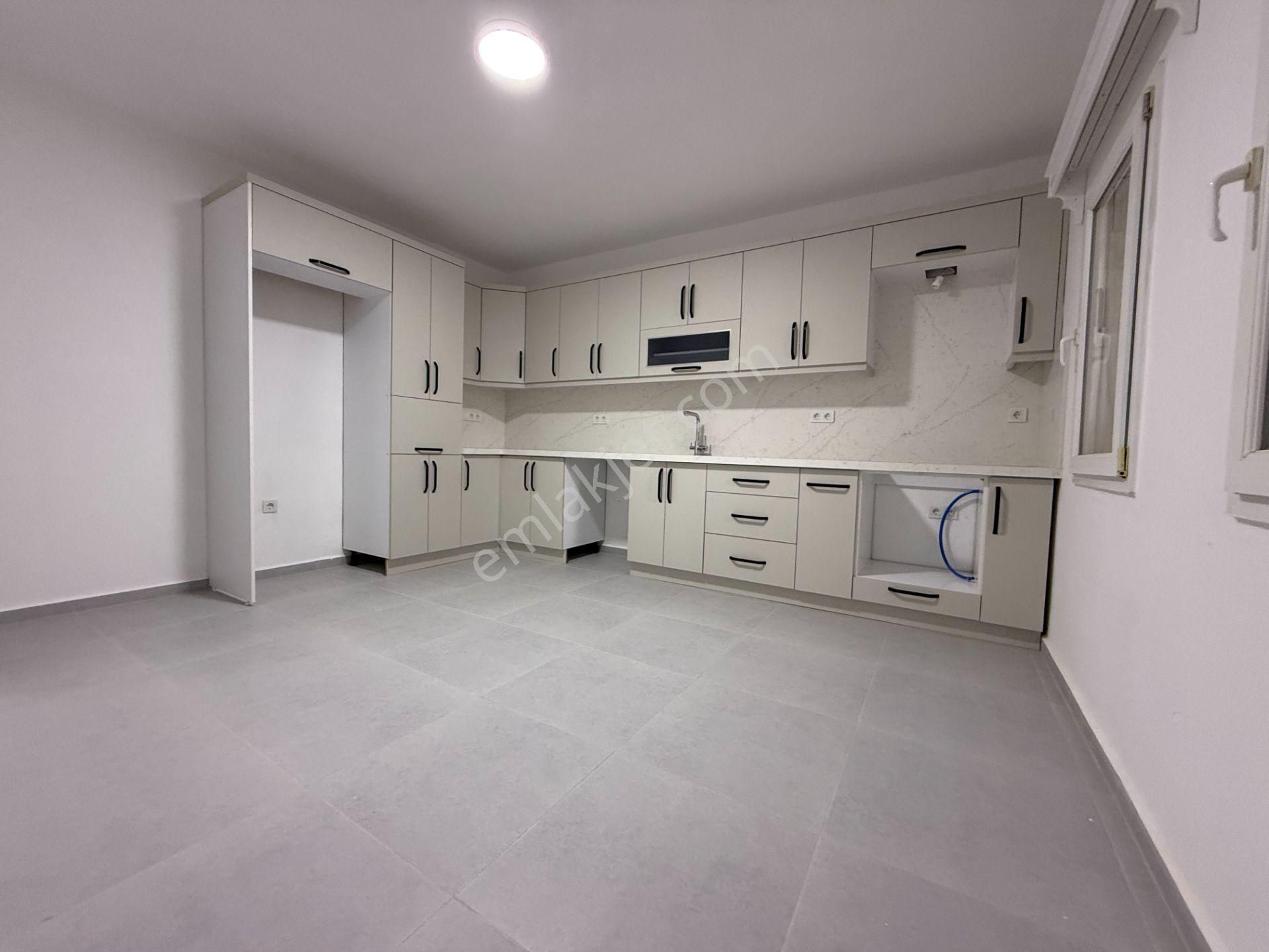 T.reis Akçaalan Mahallesinde Kiralık Yeni Tadilat Görmüş 2+1 Bahçe Katı Daire - Görsel 9