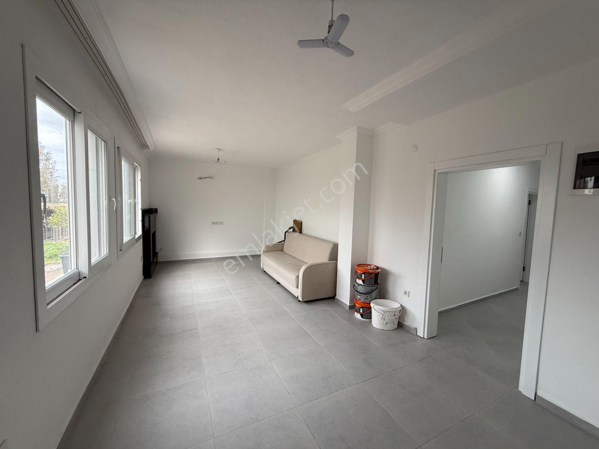 T.reis Akçaalan Mahallesinde Kiralık Yeni Tadilat Görmüş 2+1 Bahçe Katı Daire - Görsel 3