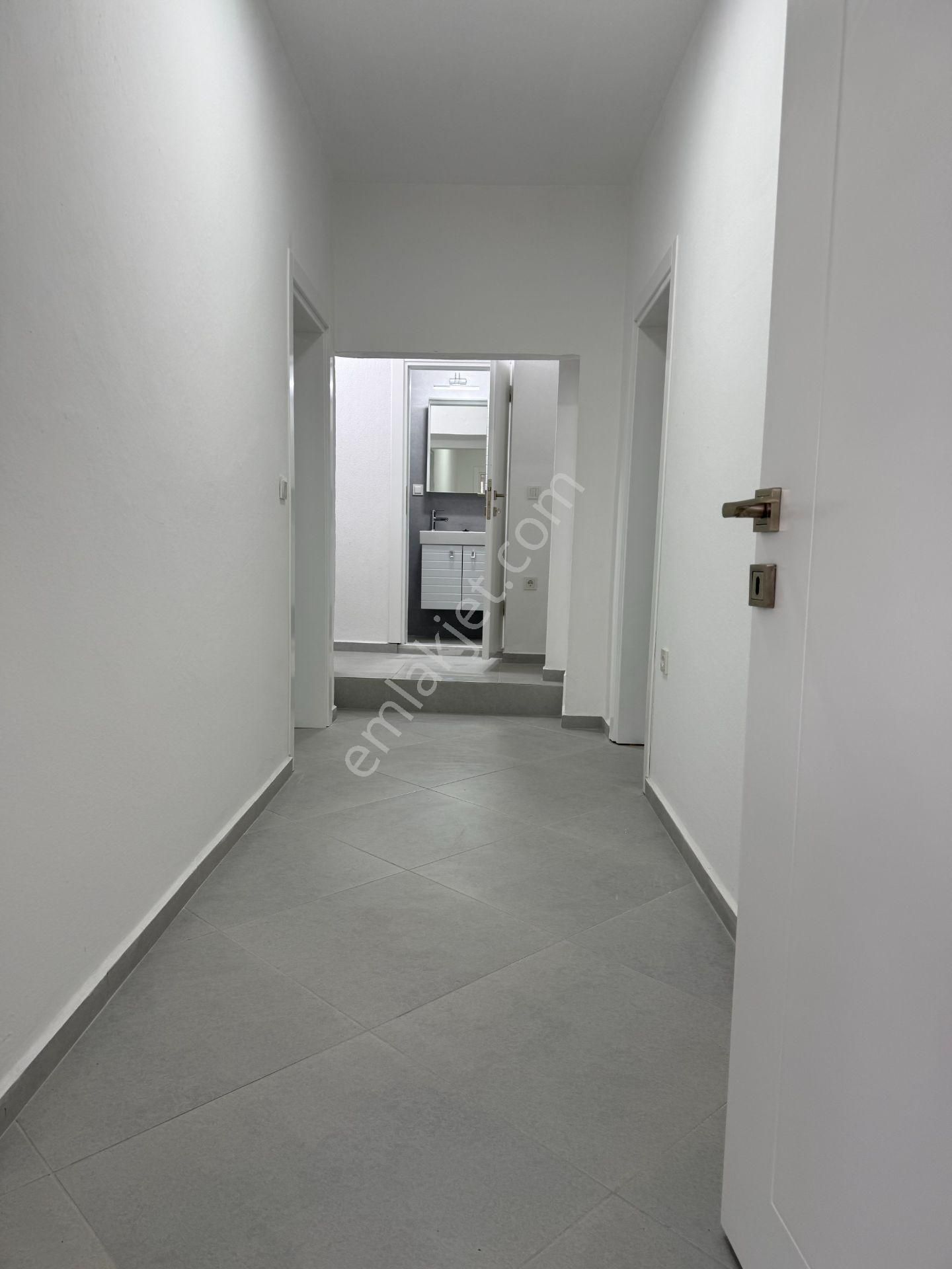 T.reis Akçaalan Mahallesinde Kiralık Yeni Tadilat Görmüş 2+1 Bahçe Katı Daire - Görsel 7