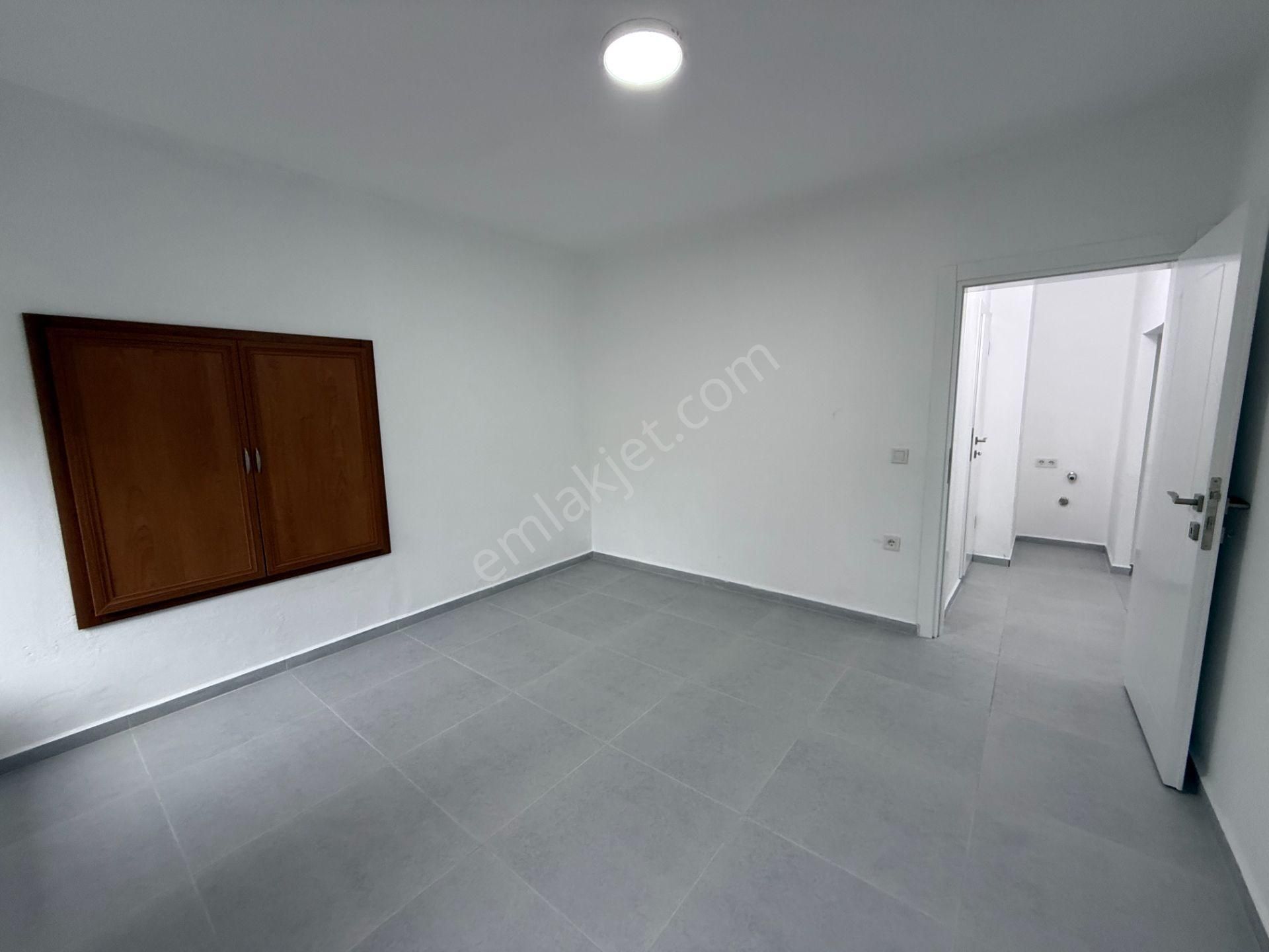 T.reis Akçaalan Mahallesinde Kiralık Yeni Tadilat Görmüş 2+1 Bahçe Katı Daire - Görsel 14