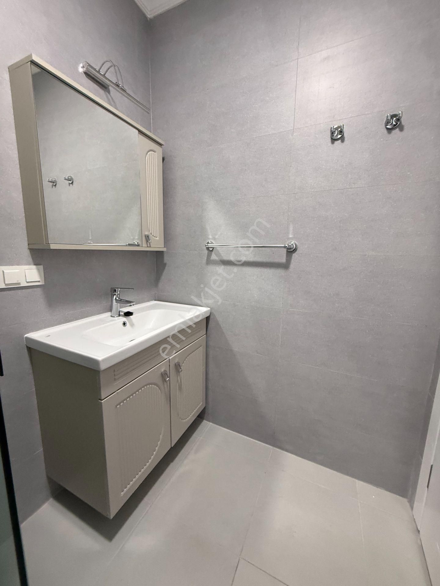 T.reis Akçaalan Mahallesinde Kiralık Yeni Tadilat Görmüş 2+1 Bahçe Katı Daire - Görsel 23