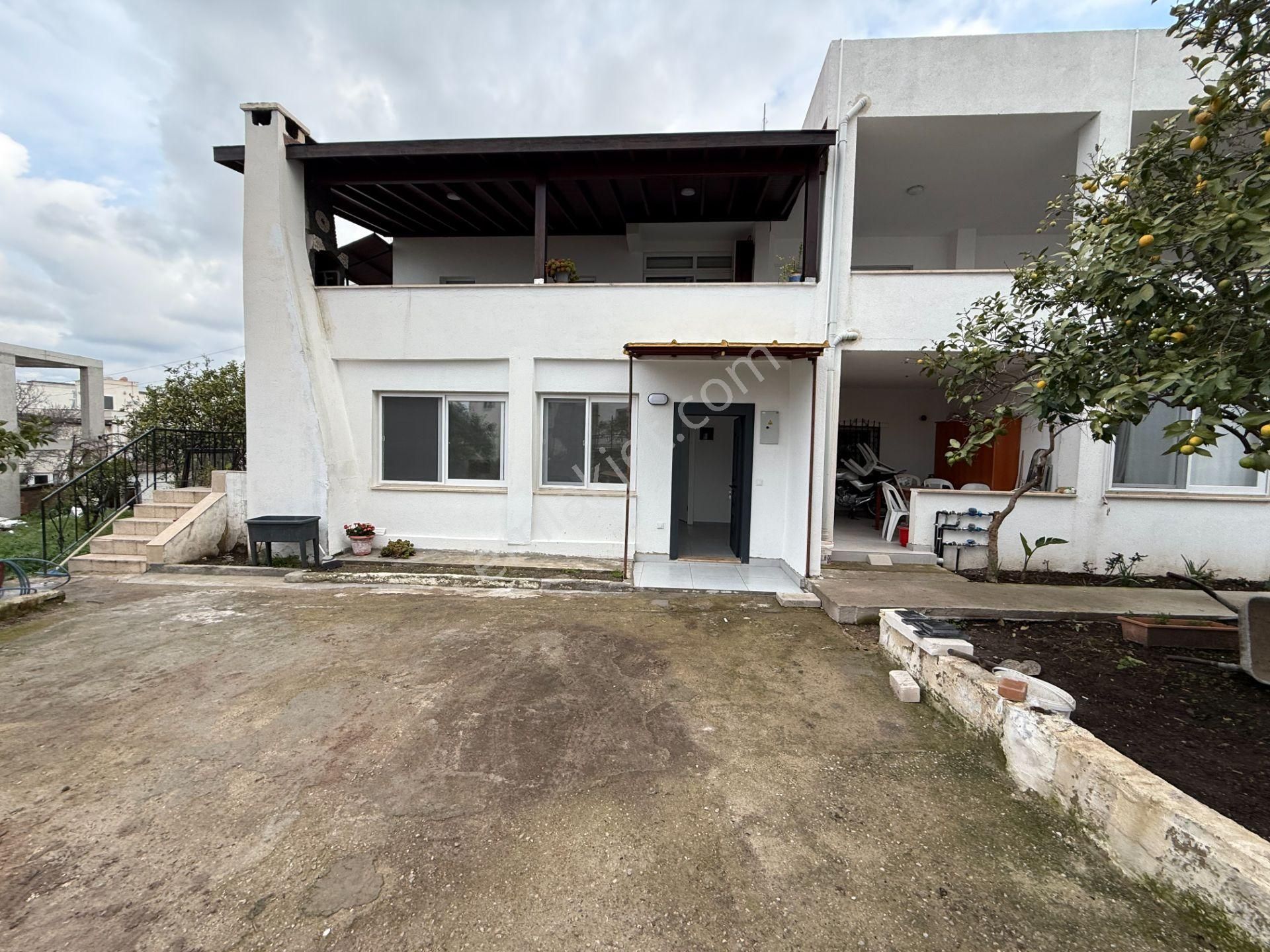 T.reis Akçaalan Mahallesinde Kiralık Yeni Tadilat Görmüş 2+1 Bahçe Katı Daire - Görsel 2