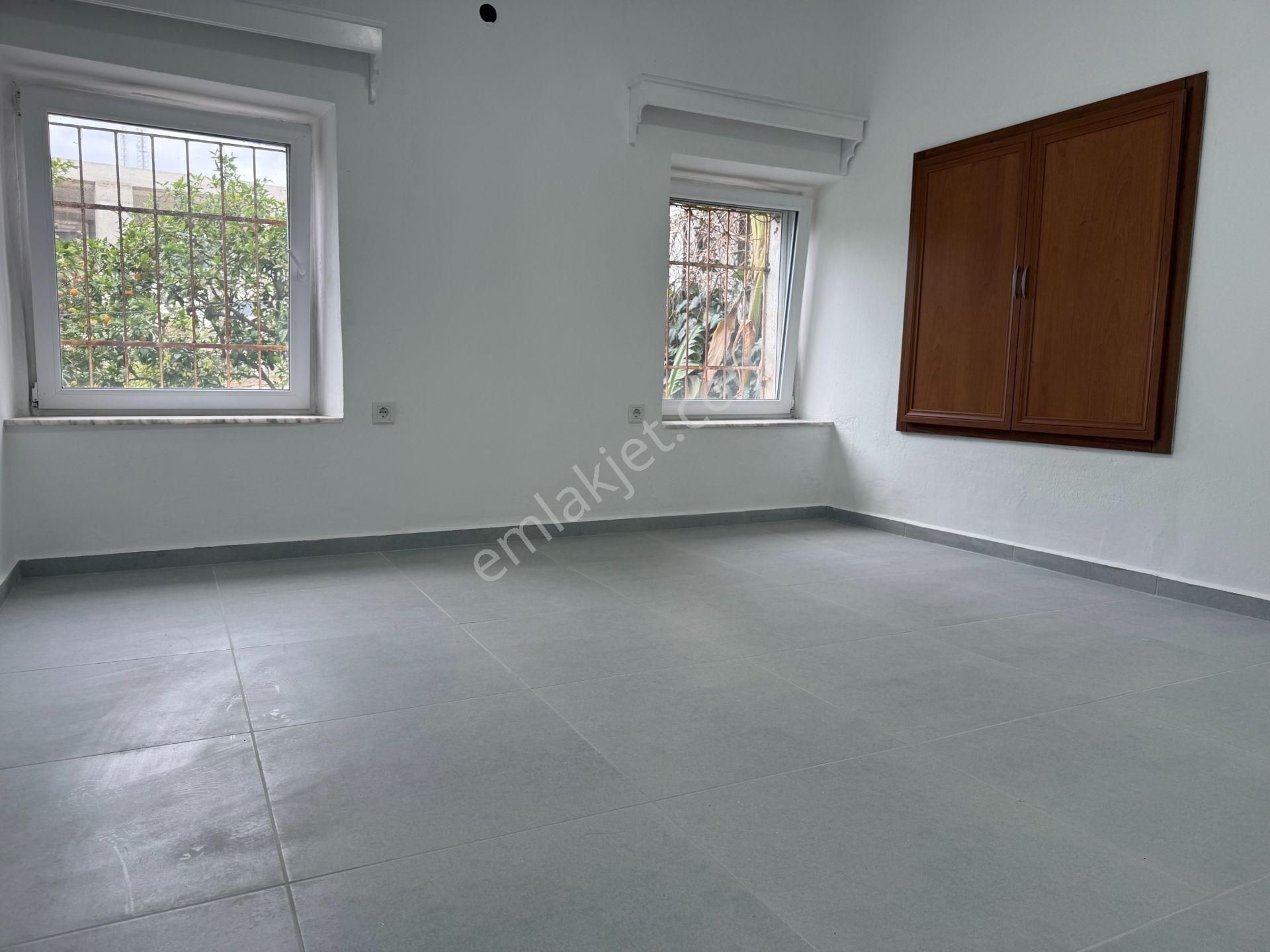 T.reis Akçaalan Mahallesinde Kiralık Yeni Tadilat Görmüş 2+1 Bahçe Katı Daire - Görsel 16