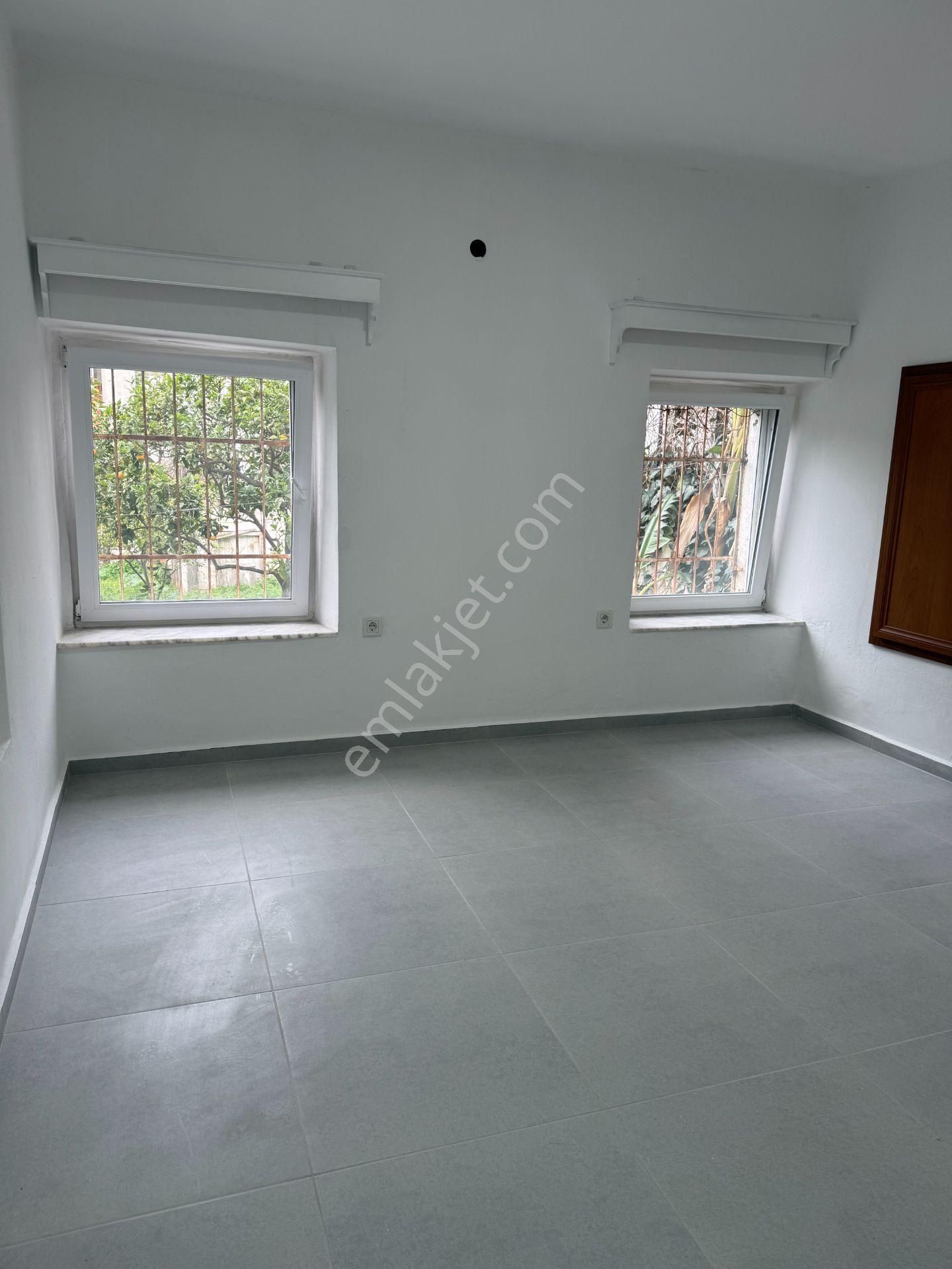 T.reis Akçaalan Mahallesinde Kiralık Yeni Tadilat Görmüş 2+1 Bahçe Katı Daire - Görsel 15