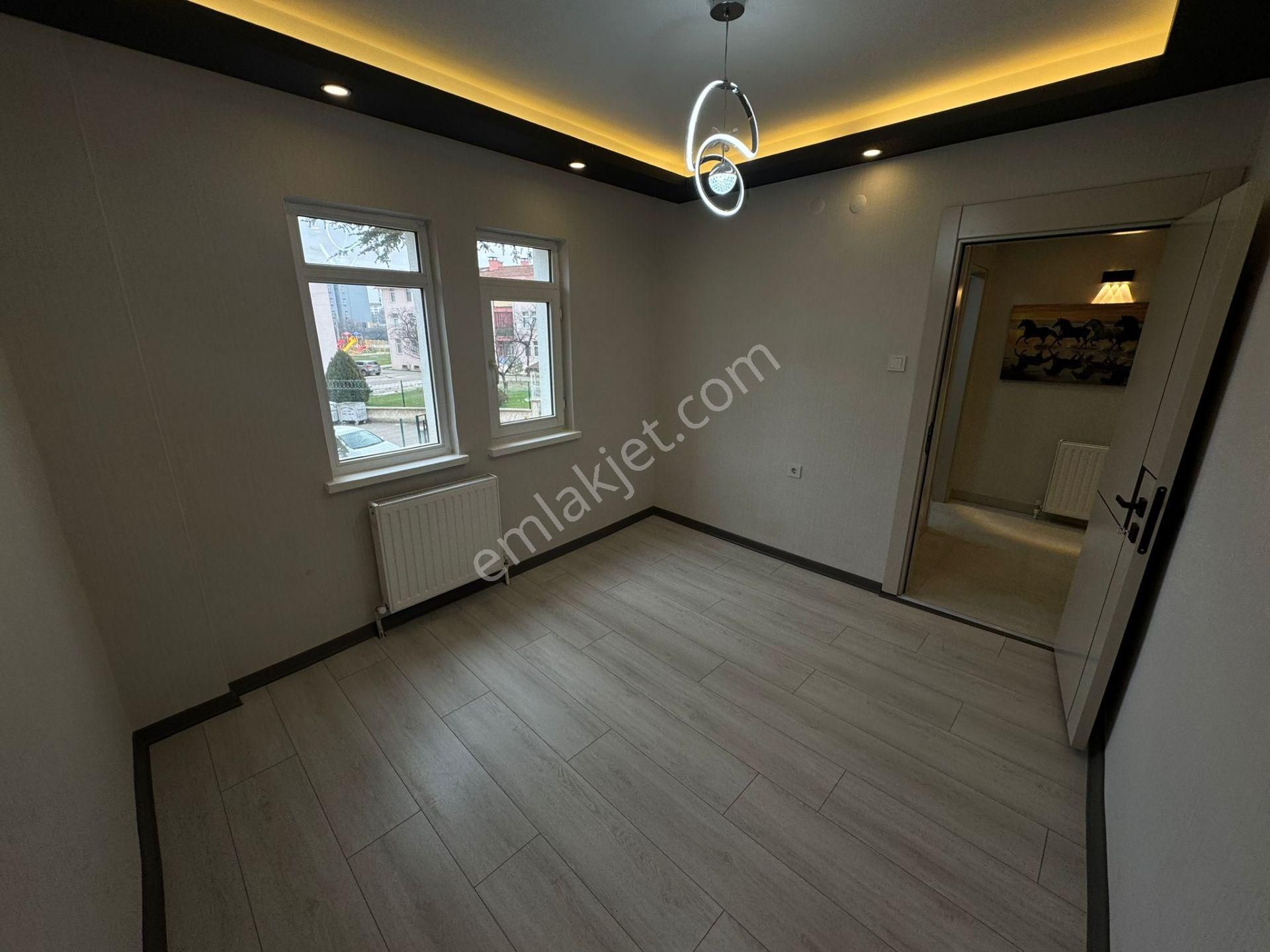 Aktif Emlak'tan Ahi Evran Mahallesinde Full Yapılı 3+1 Satılık Daire!!!! - Görsel 14