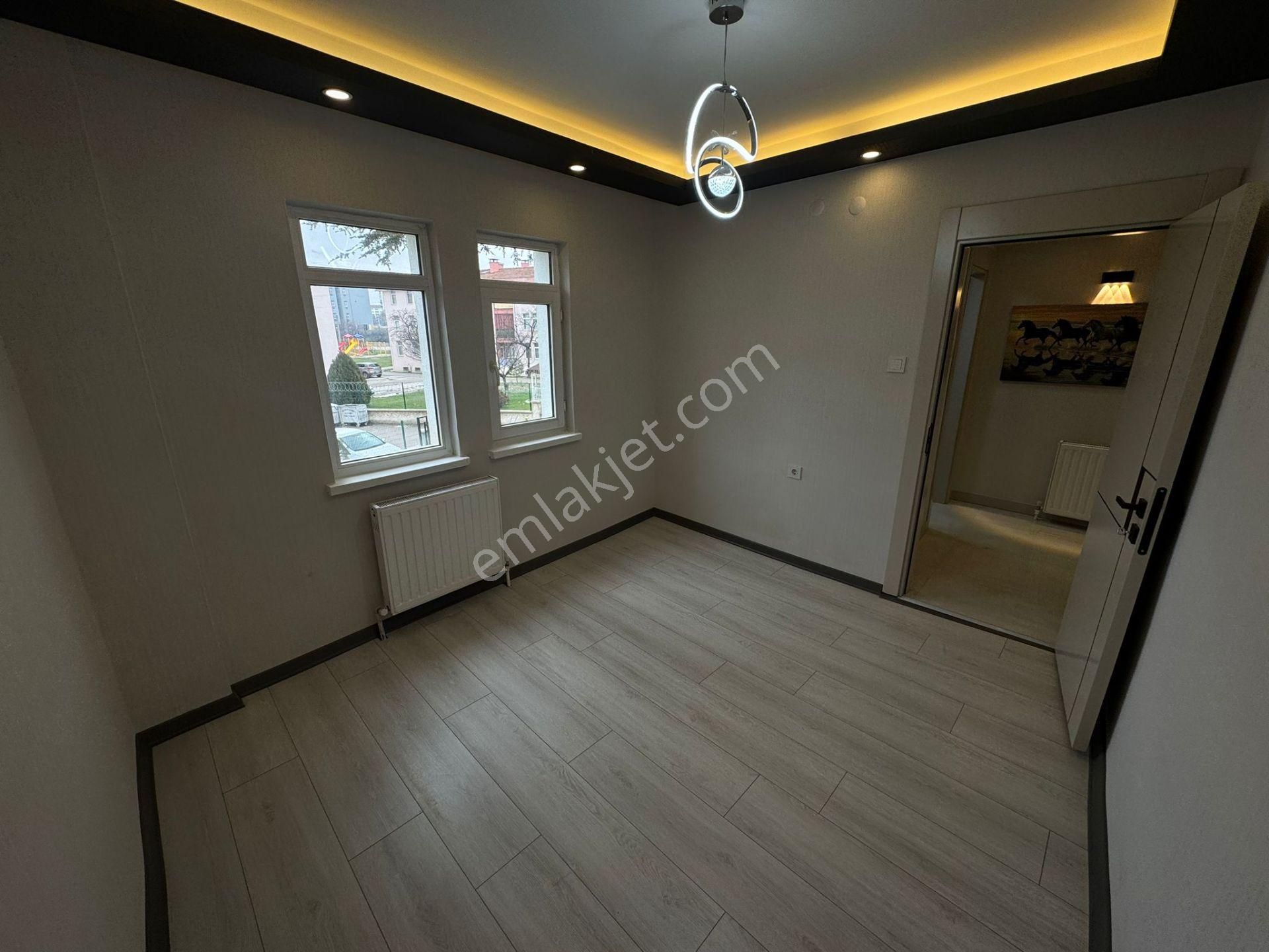 Aktif Emlak'tan Ahi Evran Mahallesinde Full Yapılı 3+1 Satılık Daire!!!! - Görsel 25