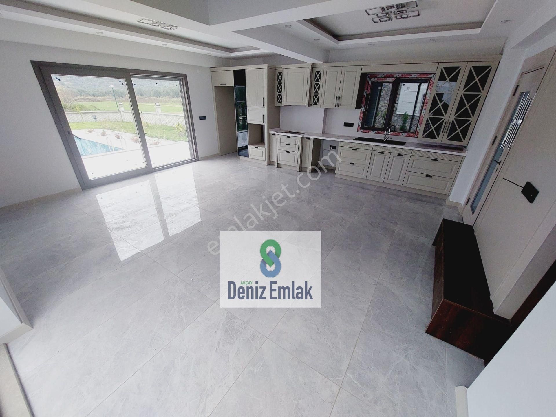 Denizden Akçayda Tam Müstakil Havuzlu Satılık 3+1 Villa. - Görsel 3