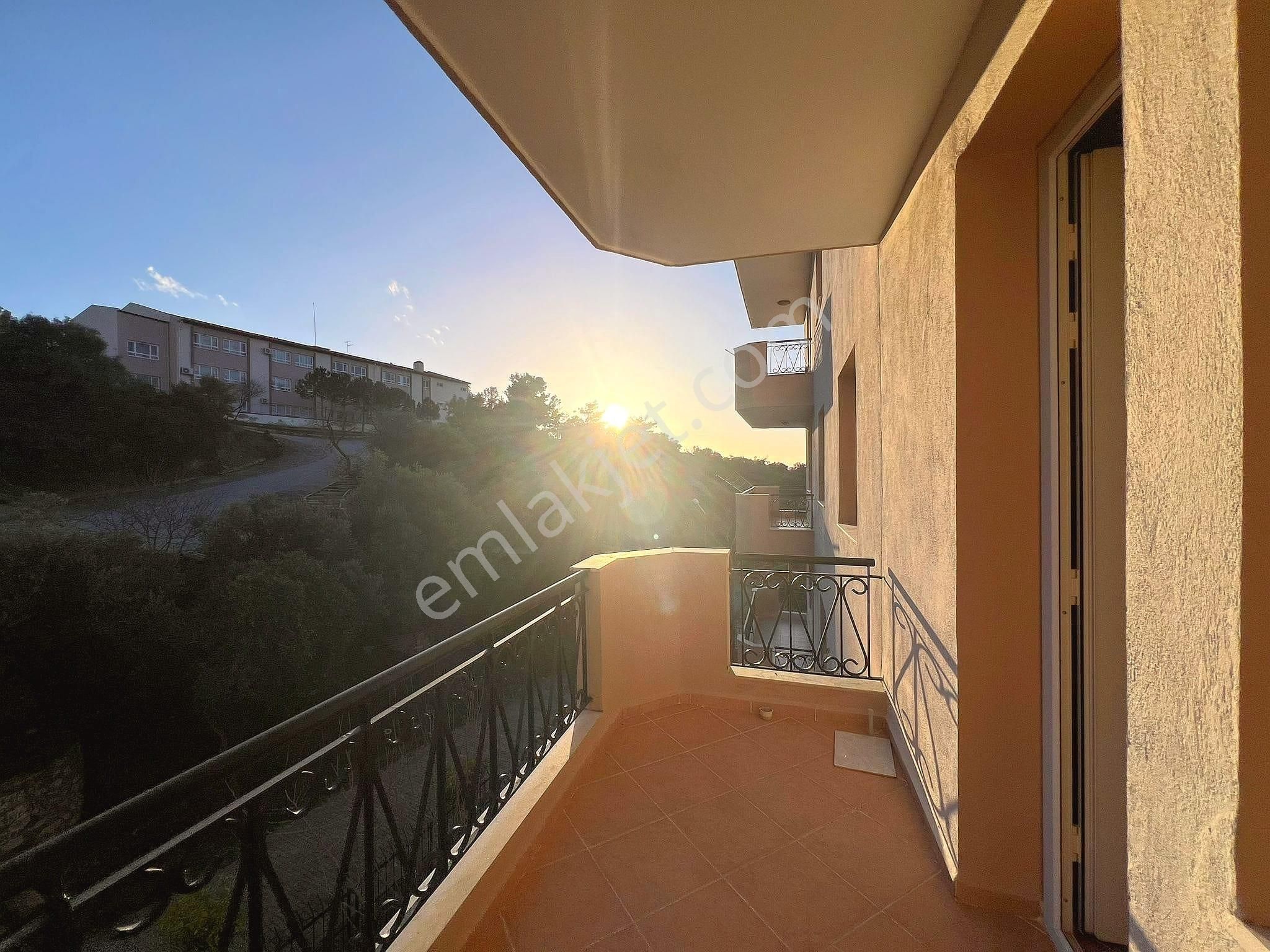 Kuşadası Merkezinde Manzaralı 3+1 Kiralık Daire - Görsel 25
