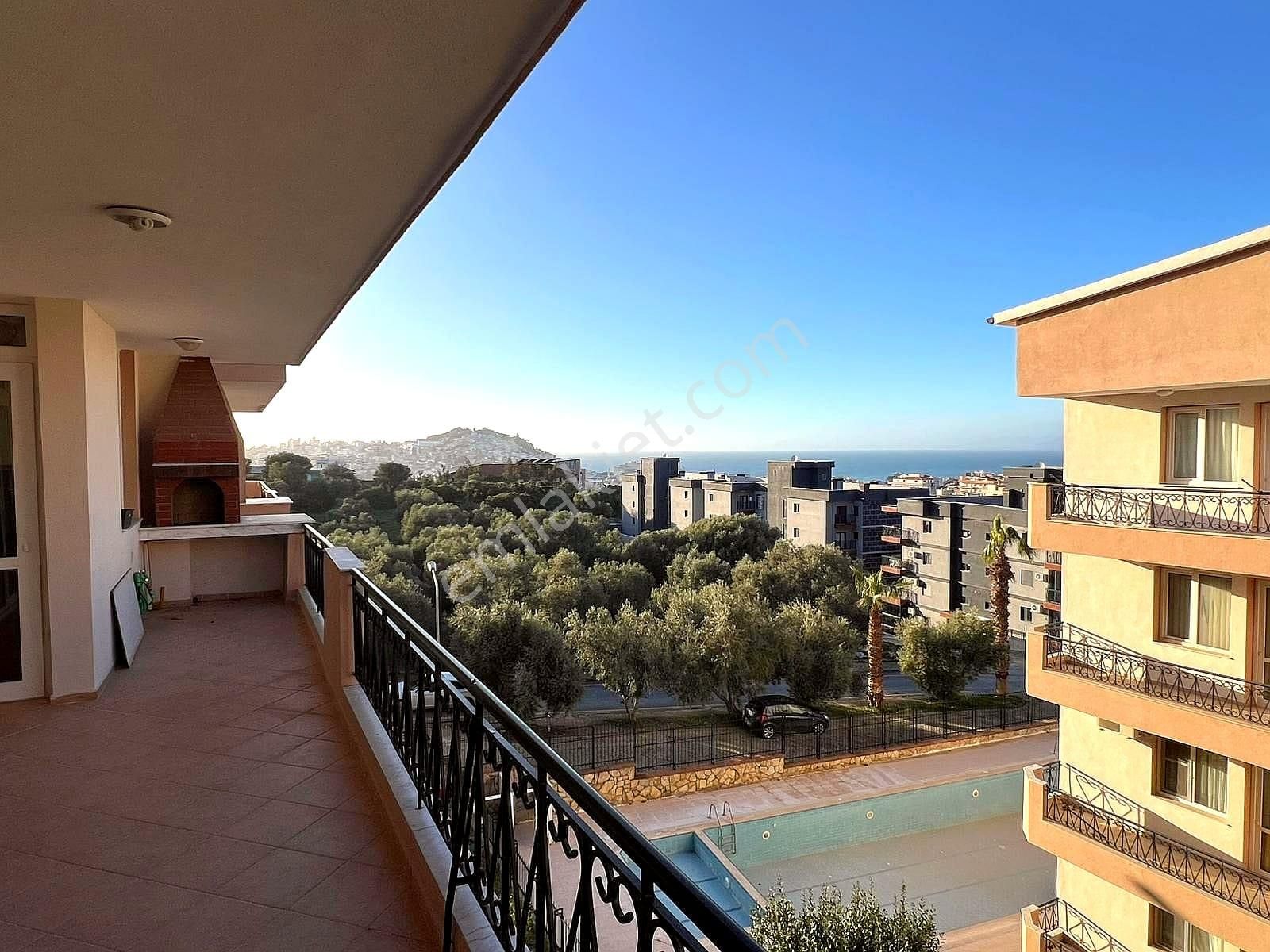 Kuşadası Merkezinde Manzaralı 3+1 Kiralık Daire - Görsel 14