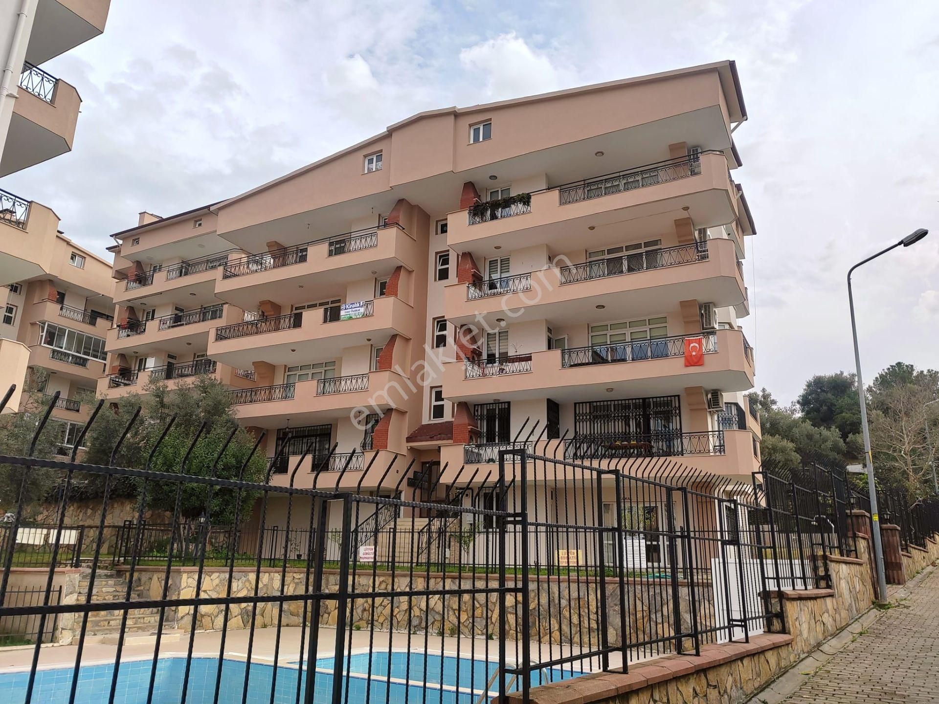 Kuşadası Merkezinde Manzaralı 3+1 Kiralık Daire - Görsel 2