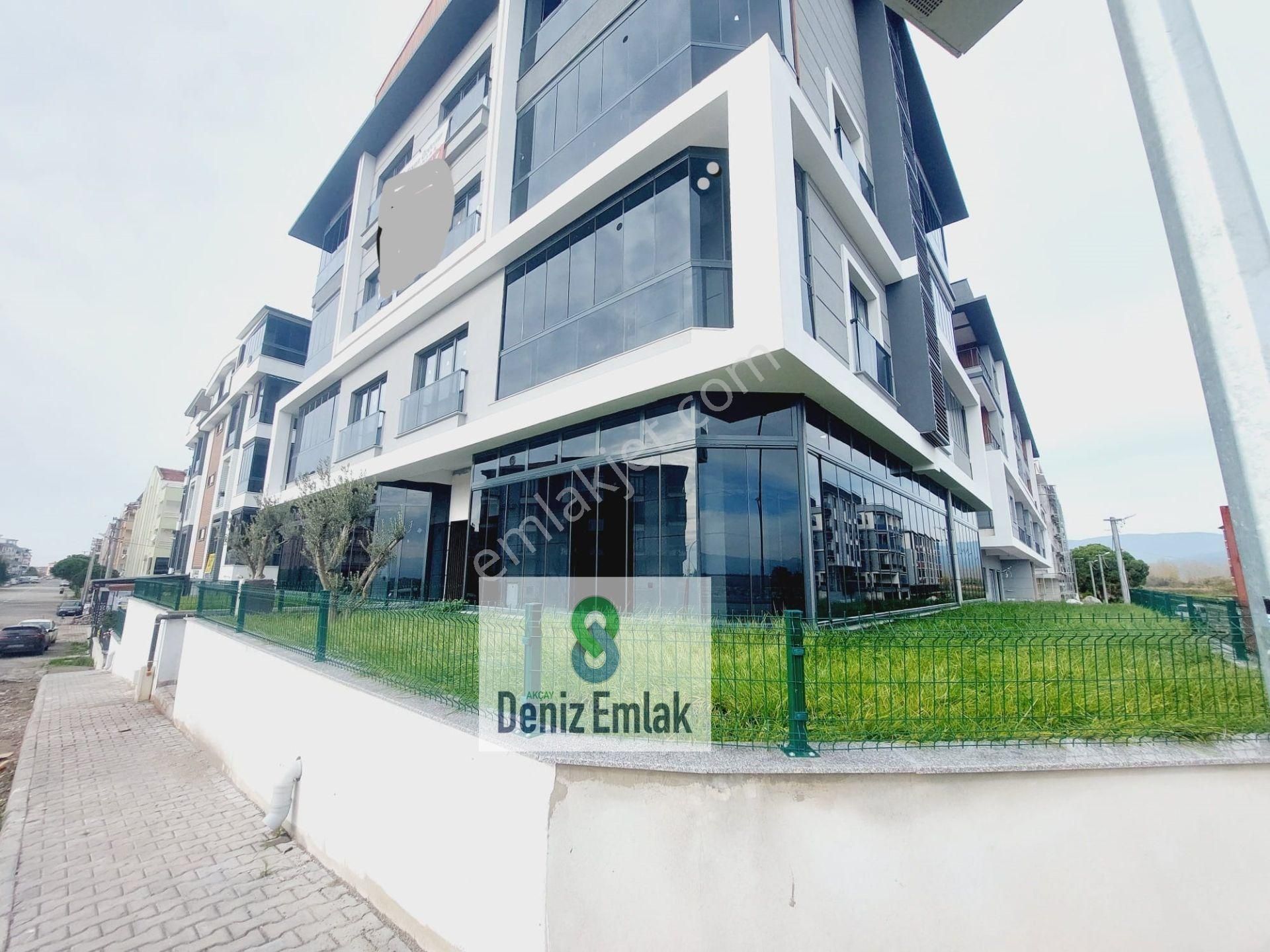 Denizden Akçayda Öncephe Kendine Ait Bahçeli Satılık 2+1 Lüks Daire. - Görsel 7