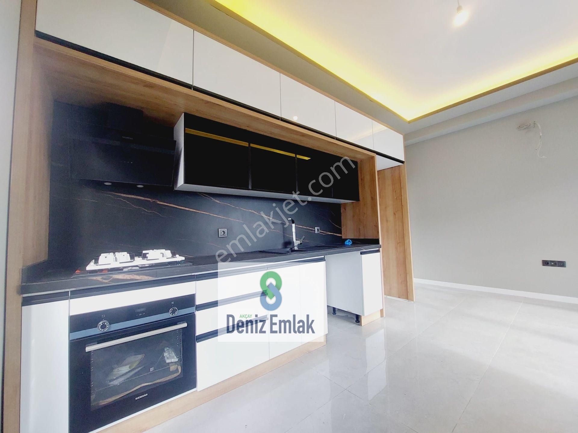 Denizden Akçayda Öncephe Kendine Ait Bahçeli Satılık 2+1 Lüks Daire. - Görsel 3