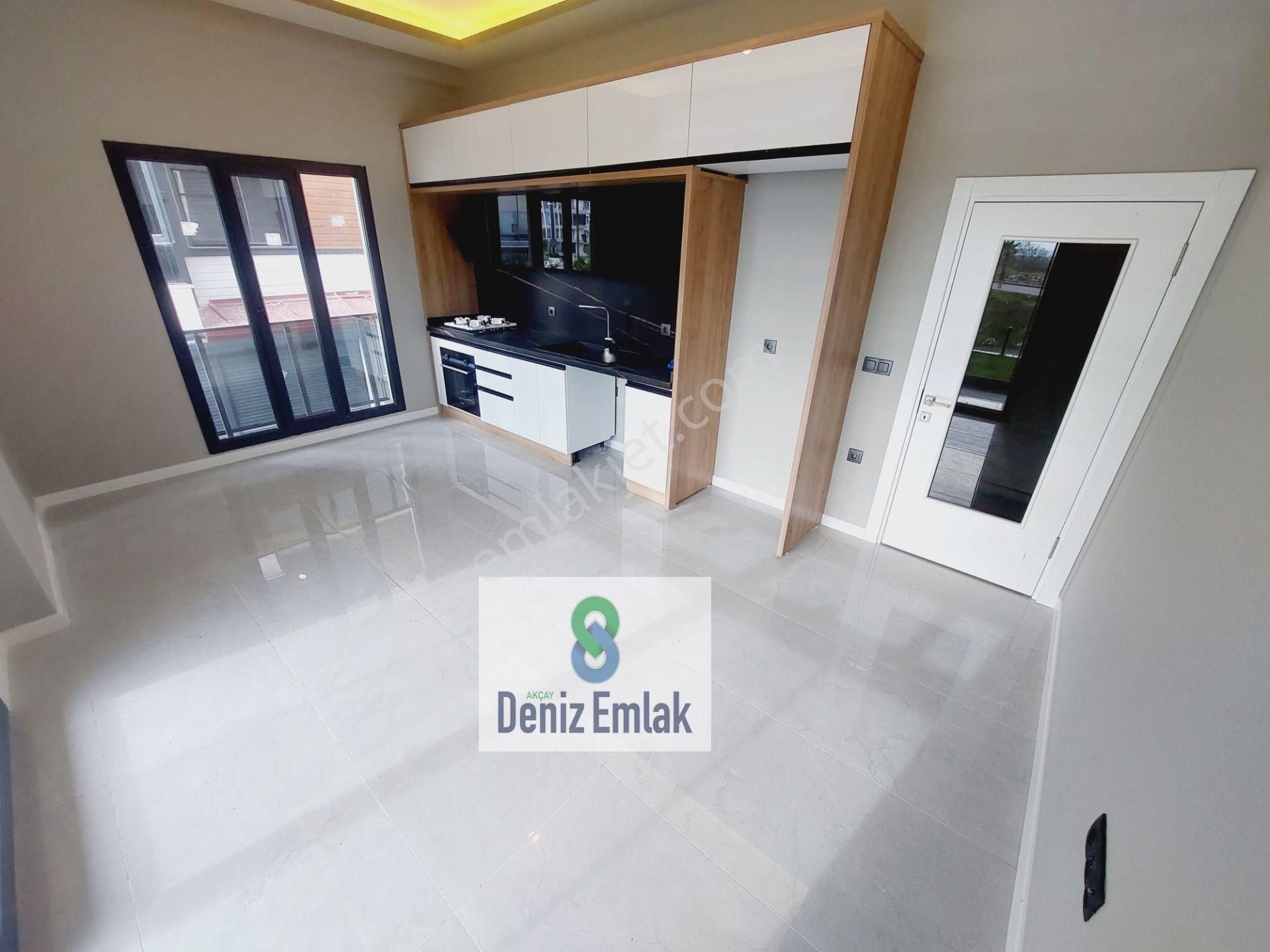 Denizden Akçayda Öncephe Kendine Ait Bahçeli Satılık 2+1 Lüks Daire. - Görsel 2