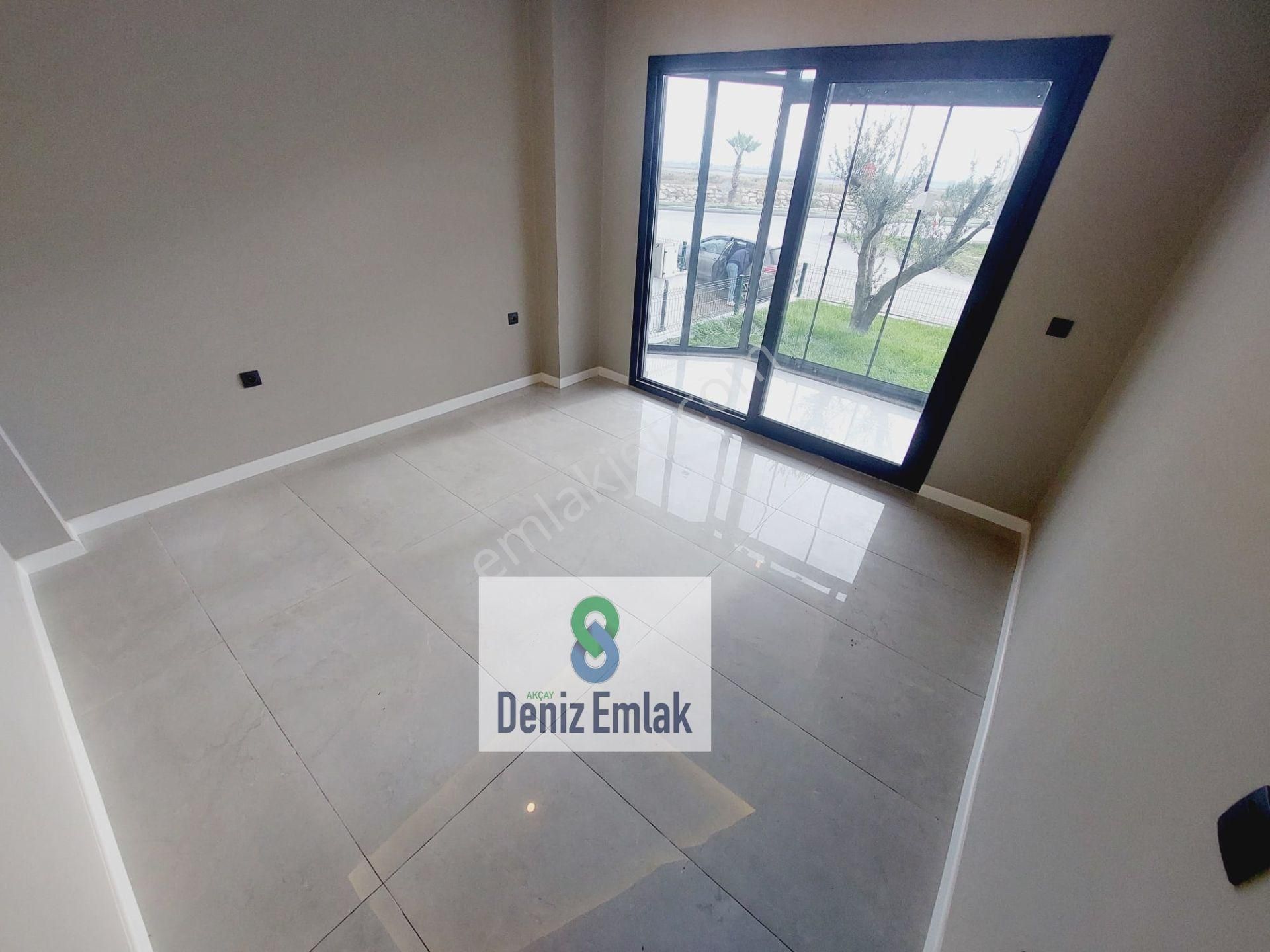Denizden Akçayda Öncephe Kendine Ait Bahçeli Satılık 2+1 Lüks Daire. - Görsel 21