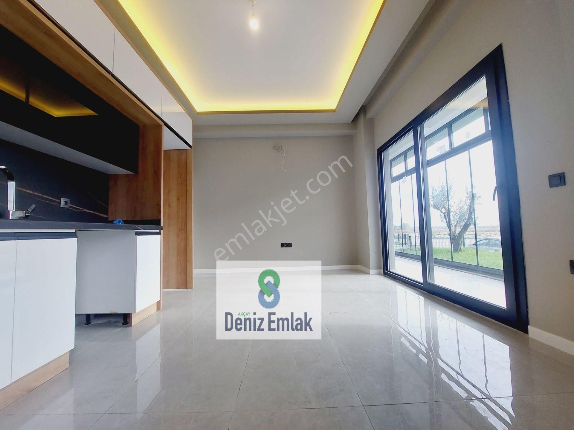 Denizden Akçayda Öncephe Kendine Ait Bahçeli Satılık 2+1 Lüks Daire. - Görsel 13