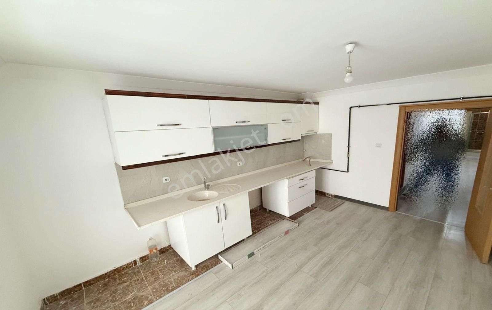 Ufuktepede Kat Konumunda 3+1 Ful Yapılı Yüksek Giriş - Görsel 16