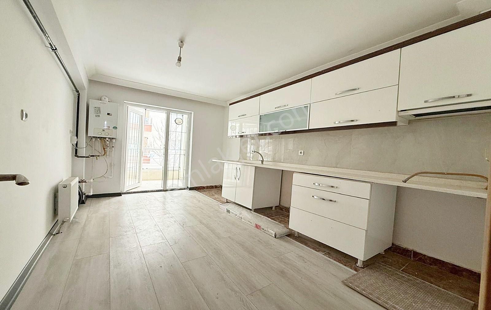 Ufuktepede Kat Konumunda 3+1 Ful Yapılı Yüksek Giriş - Görsel 22